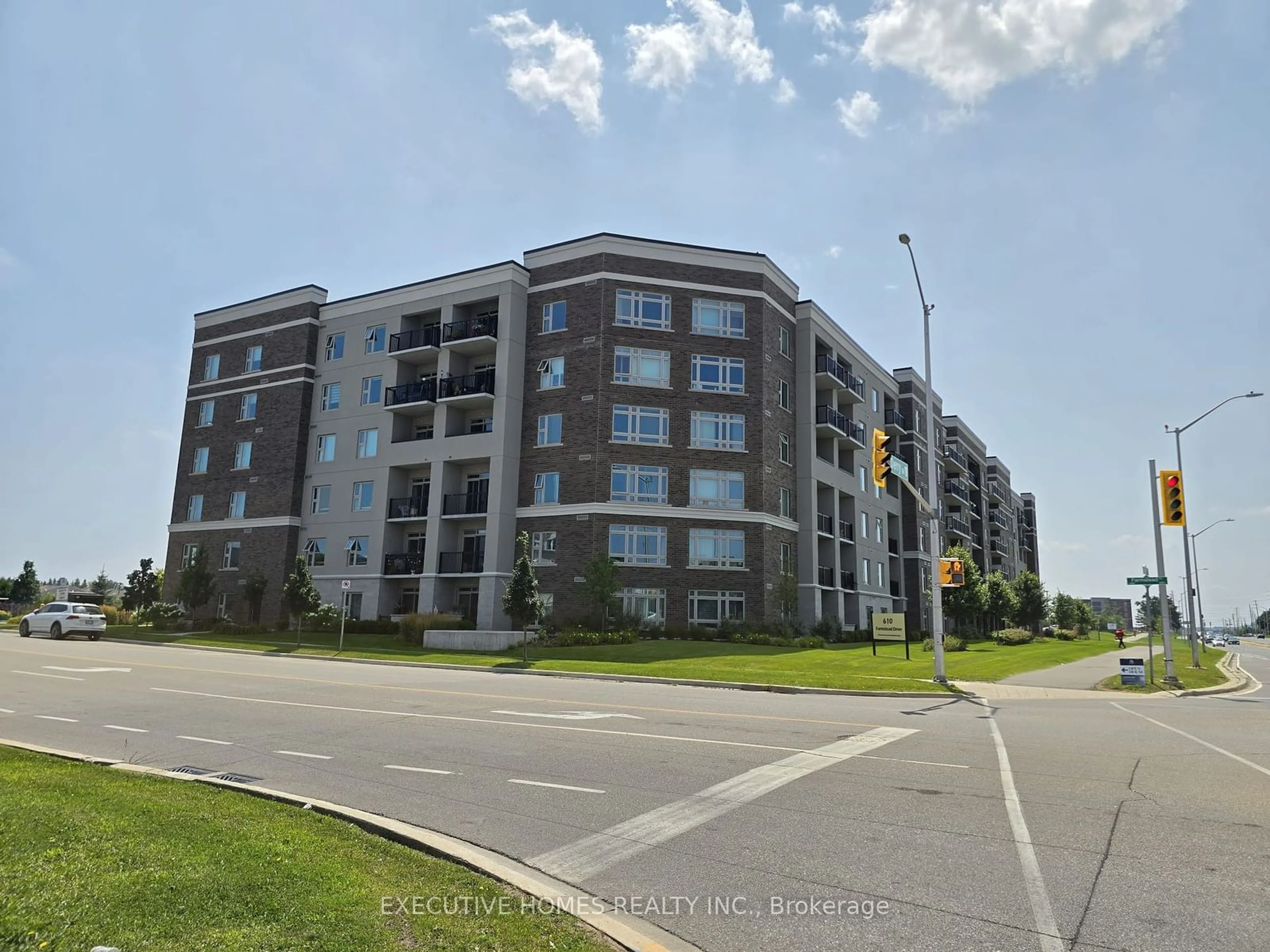 A pic from exterior of the house or condo for 610 Farmstead Dr #510, Milton Ontario L9T 8X5