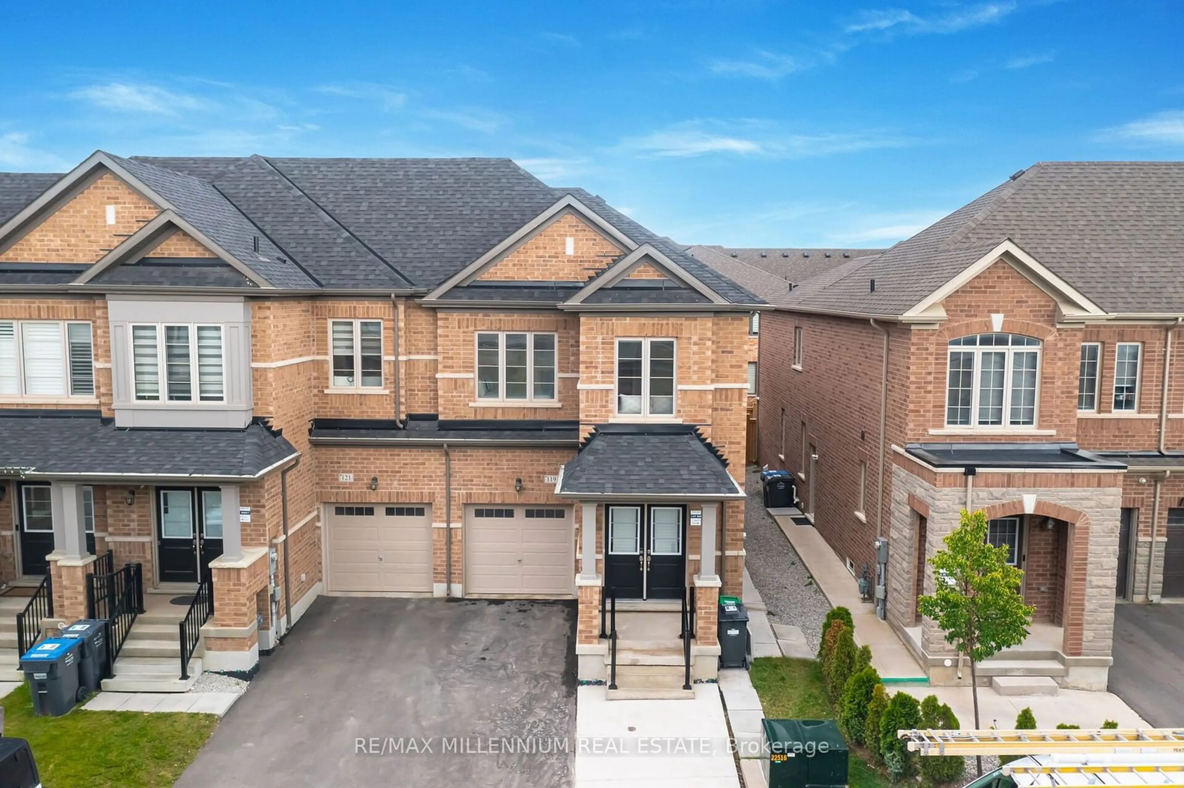 Home with brick exterior material for 119 Adventura Rd, Brampton Ontario L7A 5A7