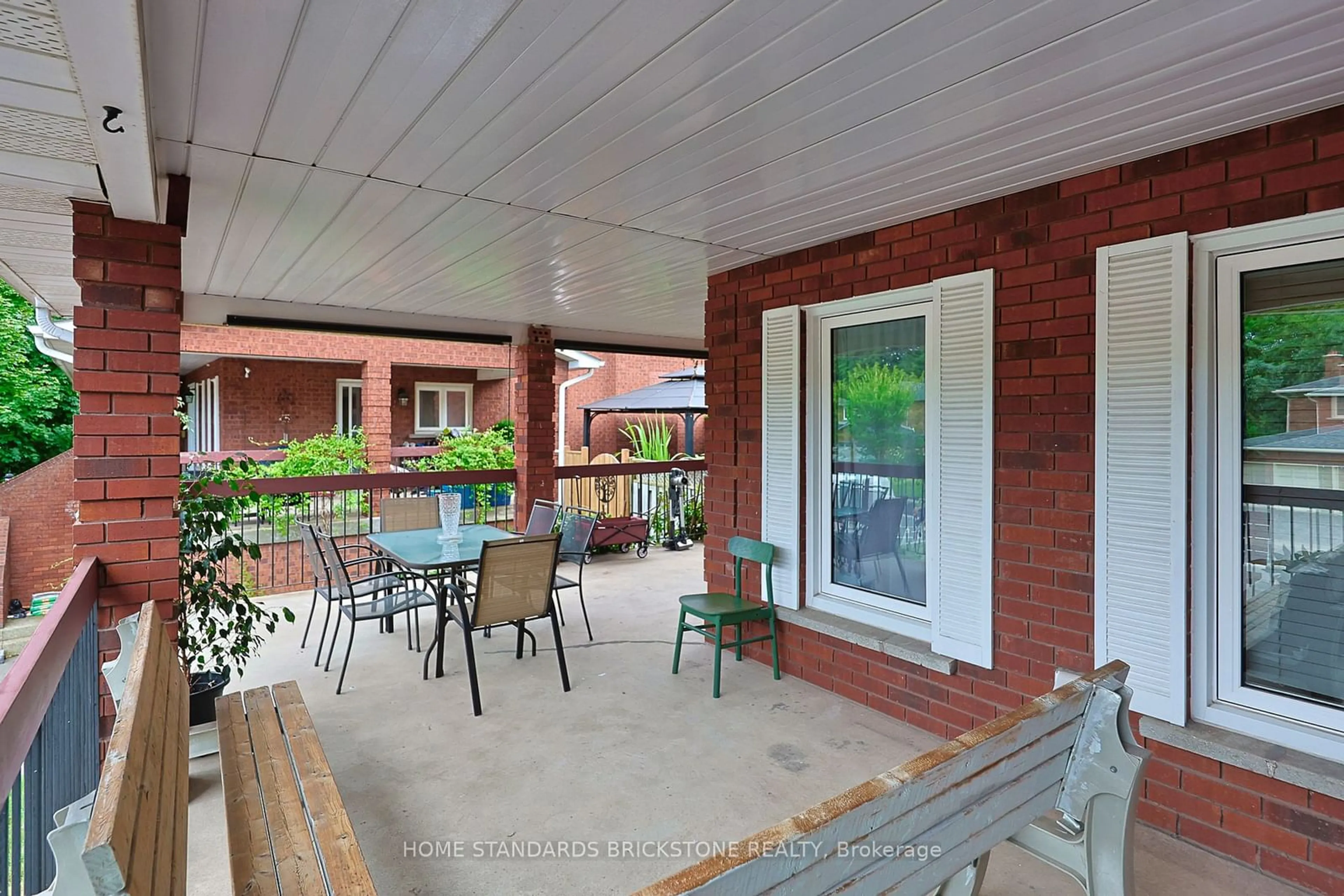 Patio for 3452 Sanderling Cres, Mississauga Ontario L5L 3P5