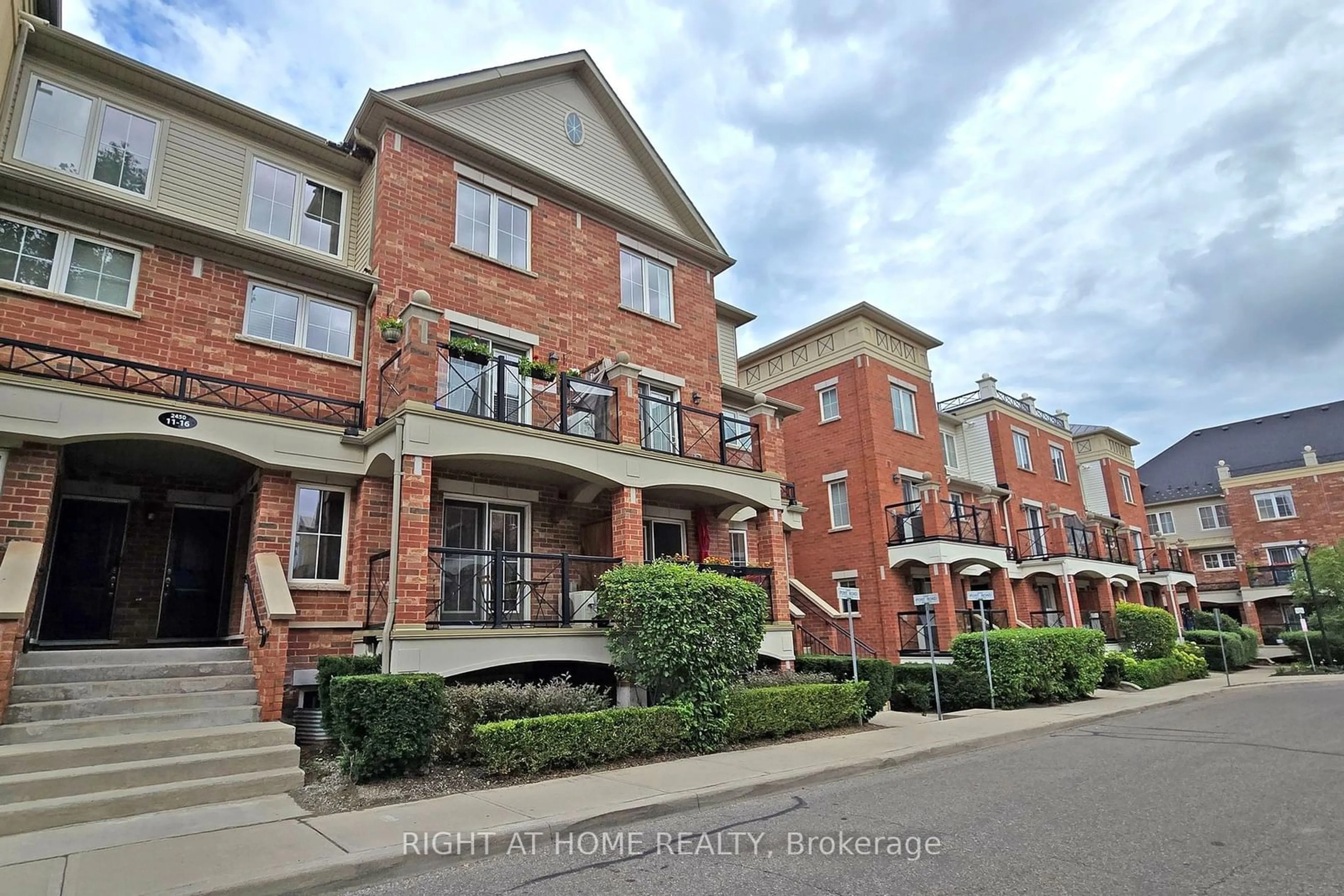 A pic from exterior of the house or condo for 2450 Post Rd #9, Oakville Ontario L6H 0J2