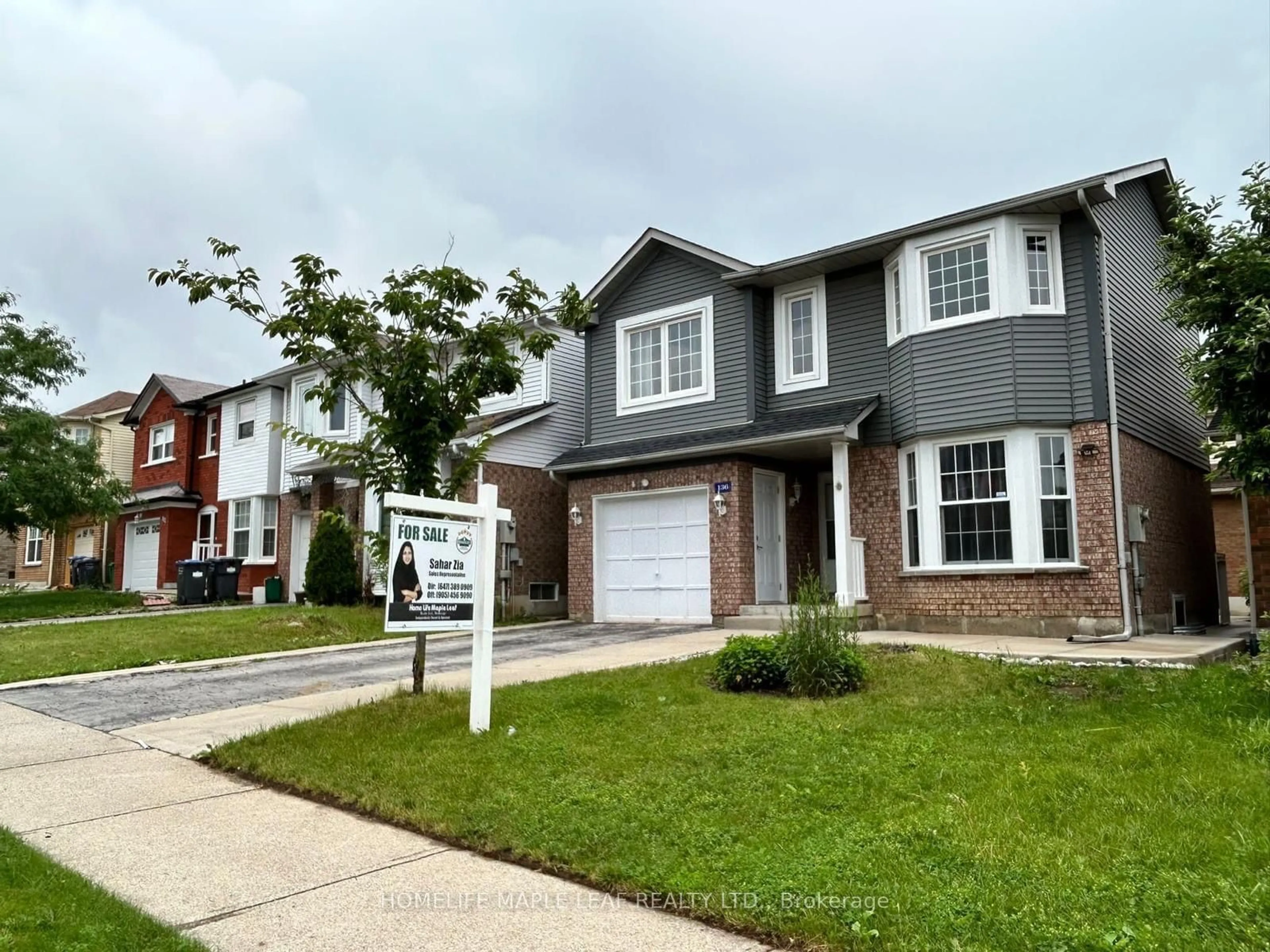 Frontside or backside of a home for 136 Ural Circ, Brampton Ontario L6R 1H1