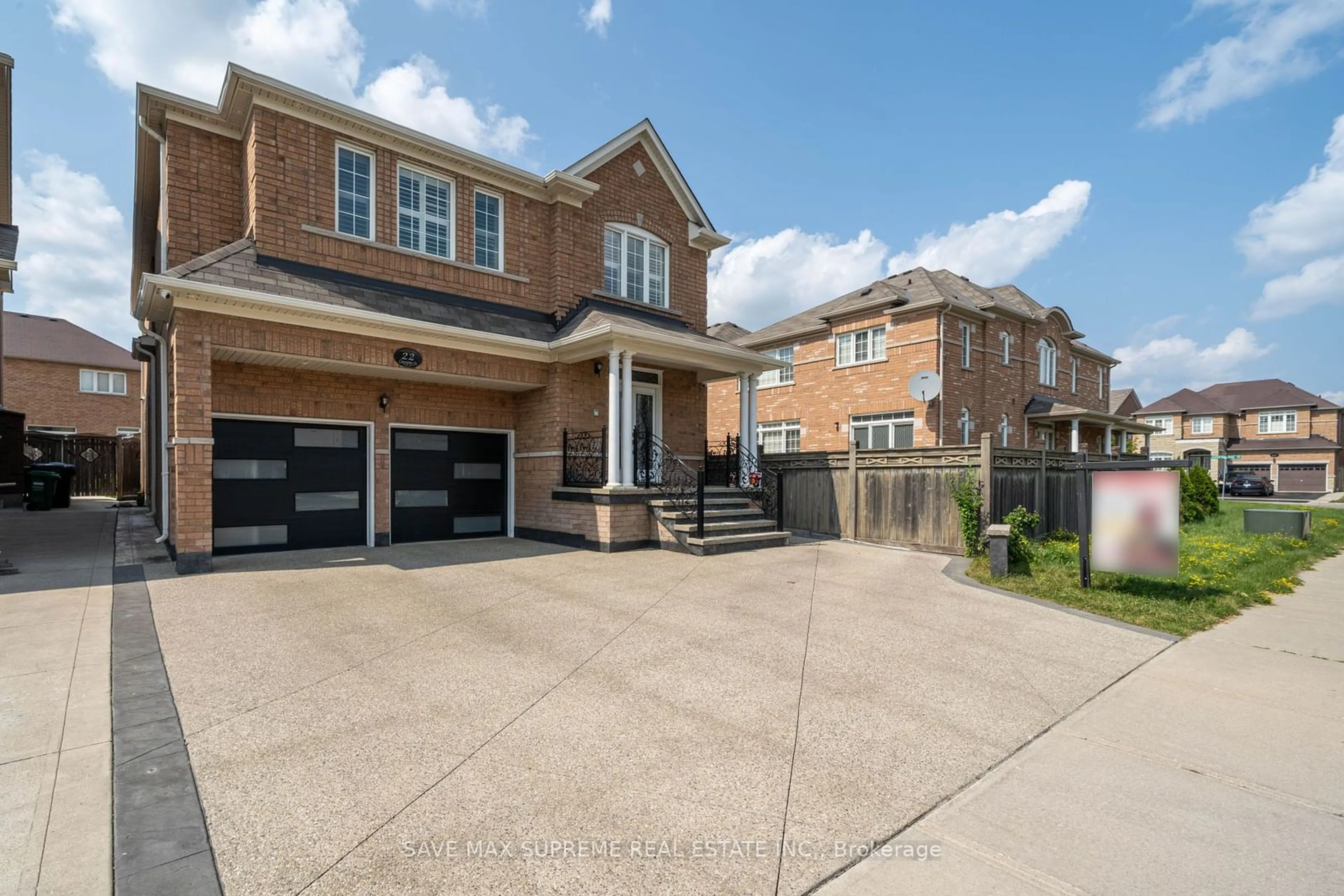 Home with brick exterior material for 22 Constance St, Brampton Ontario L6P 3C9