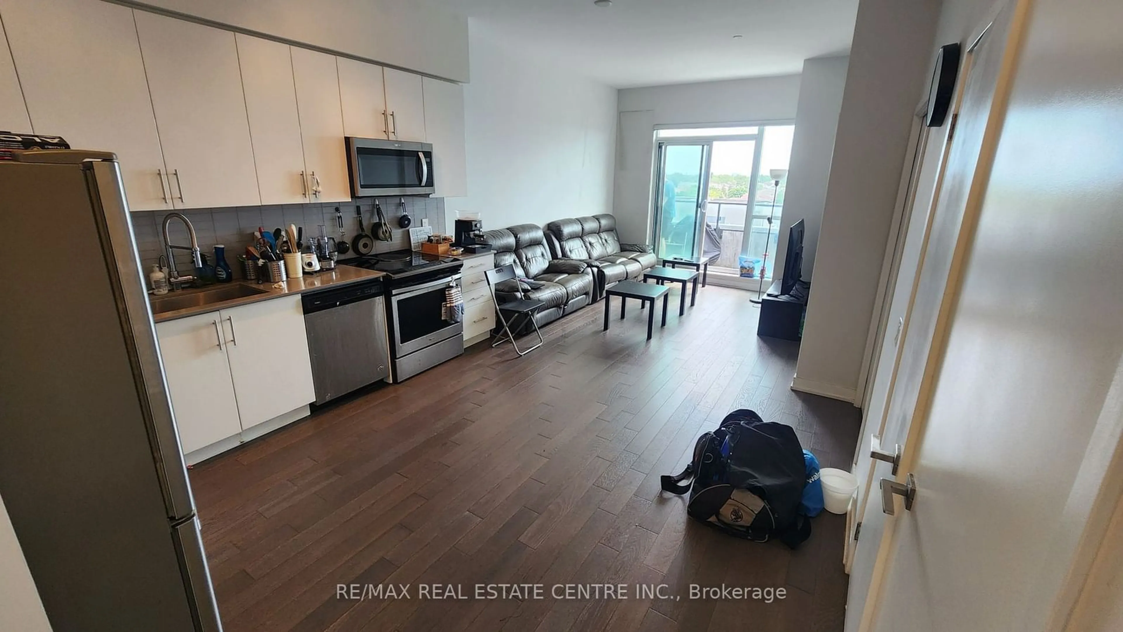 A pic of a room for 4055 Parkside Dr #519, Mississauga Ontario L5B 0K8