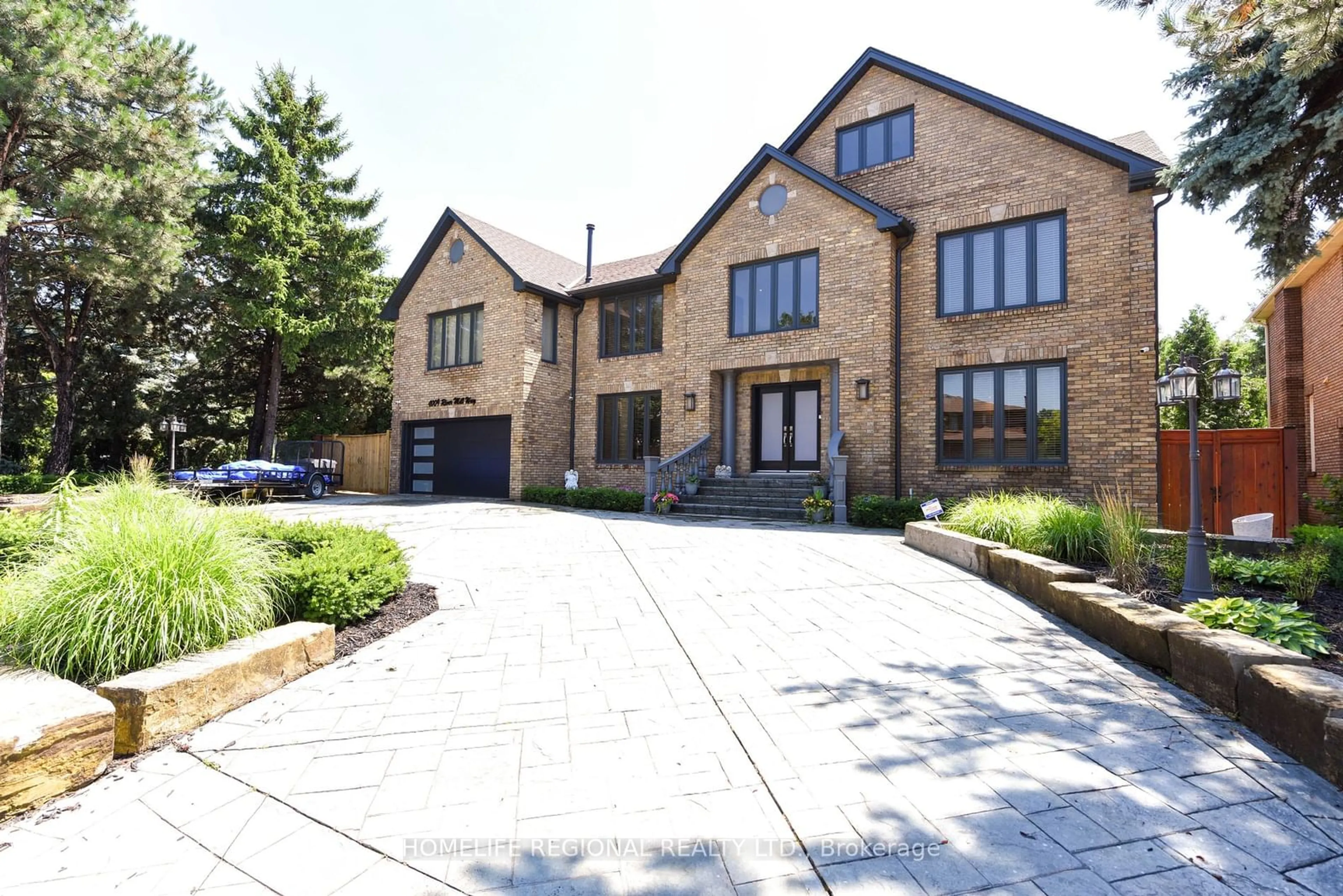 Home with brick exterior material for 4009 River Mill Way, Mississauga Ontario L4W 4C1