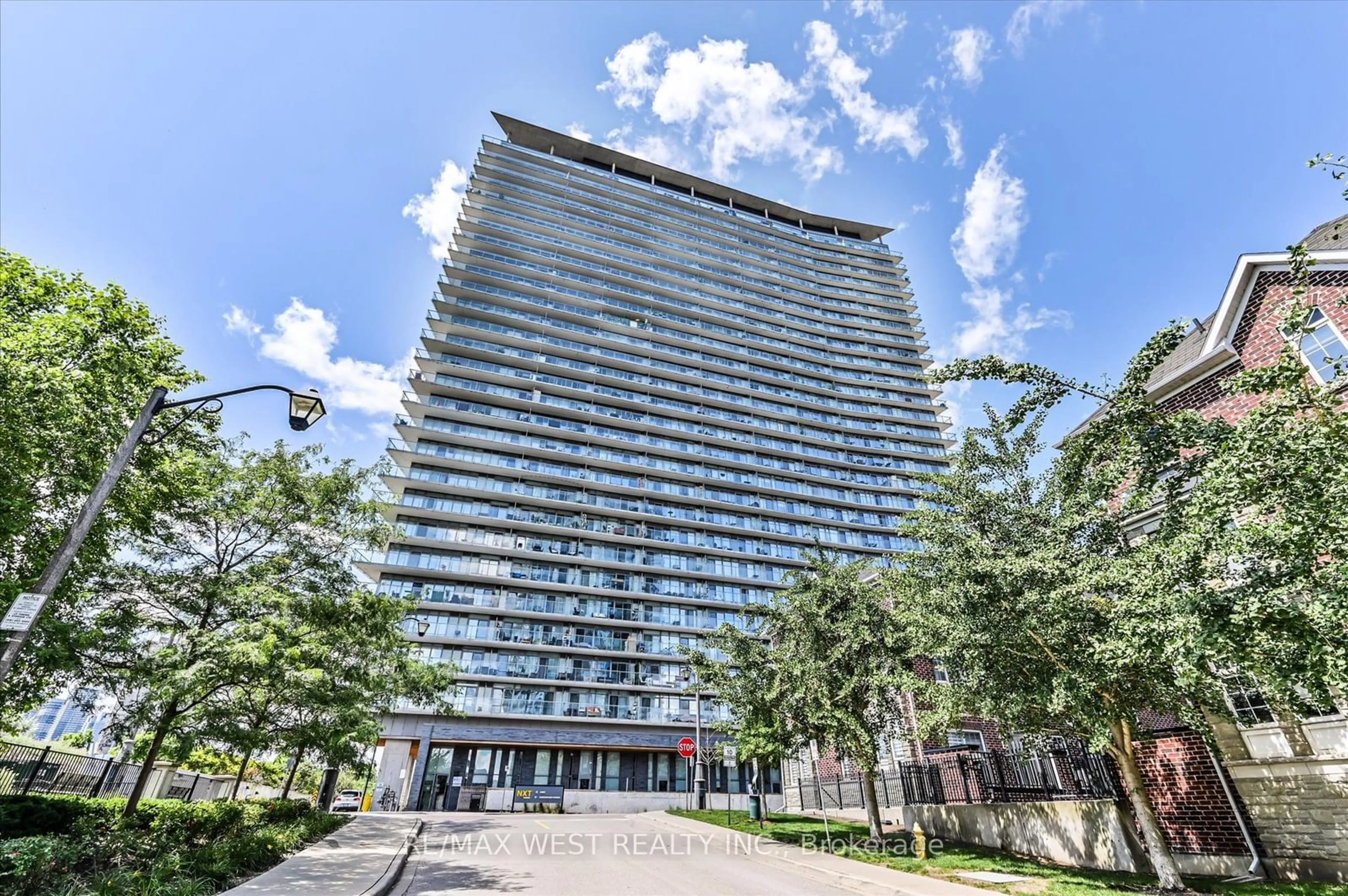 A pic from exterior of the house or condo, the front or back of building for 103 The Queensway #2113, Toronto Ontario M6S 5B3