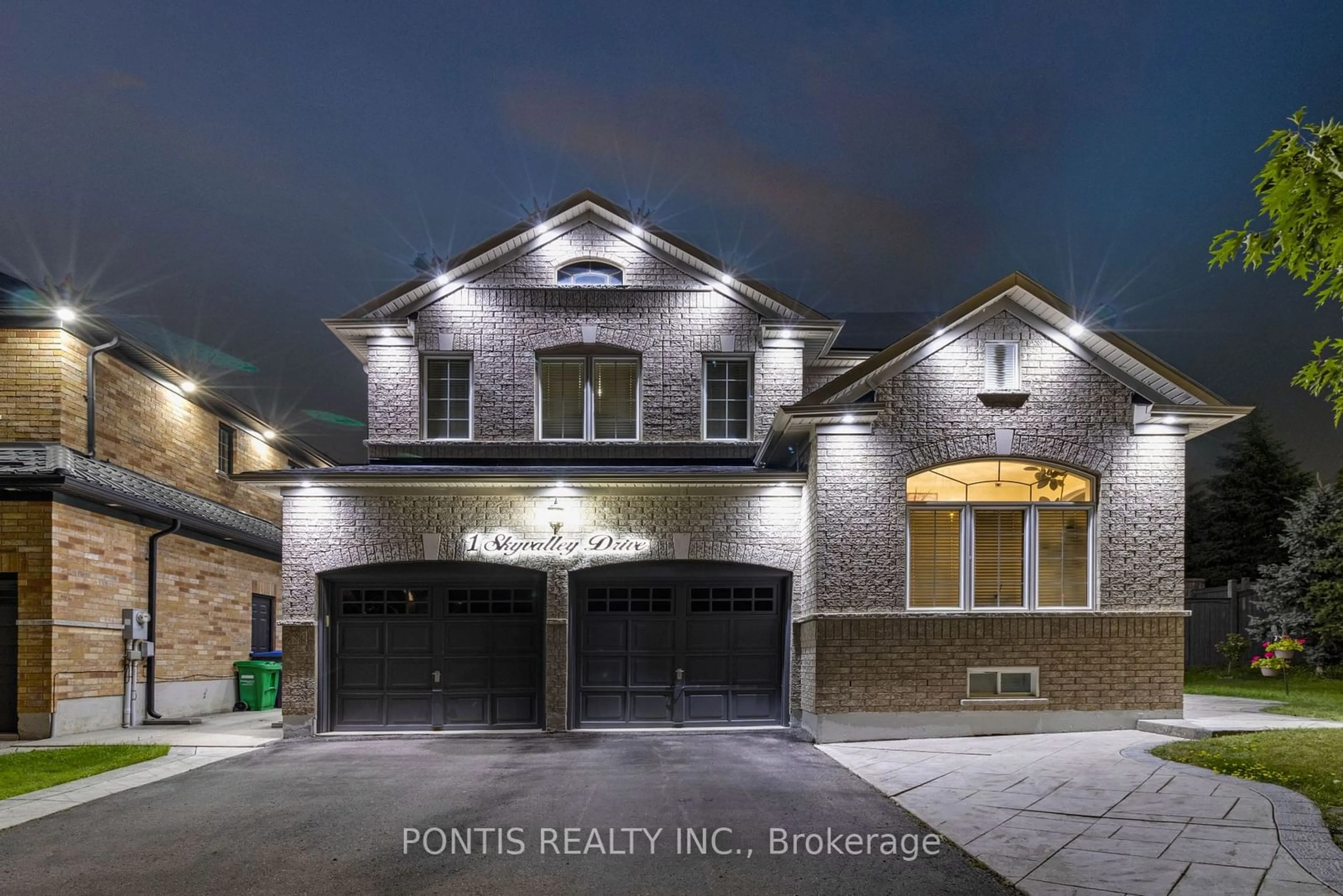 Frontside or backside of a home for 1 Skyvalley Dr, Brampton Ontario L6P 2M9