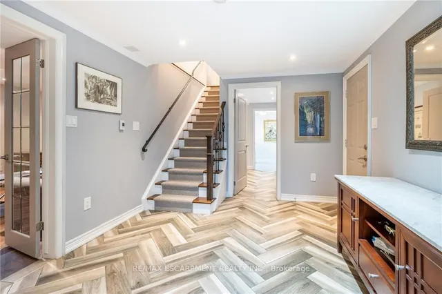 Additional property image - 4306 Lakeshore Rd