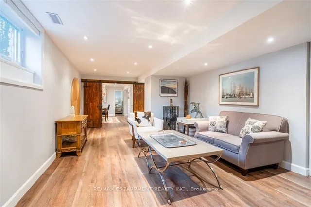 Additional property image - 4306 Lakeshore Rd
