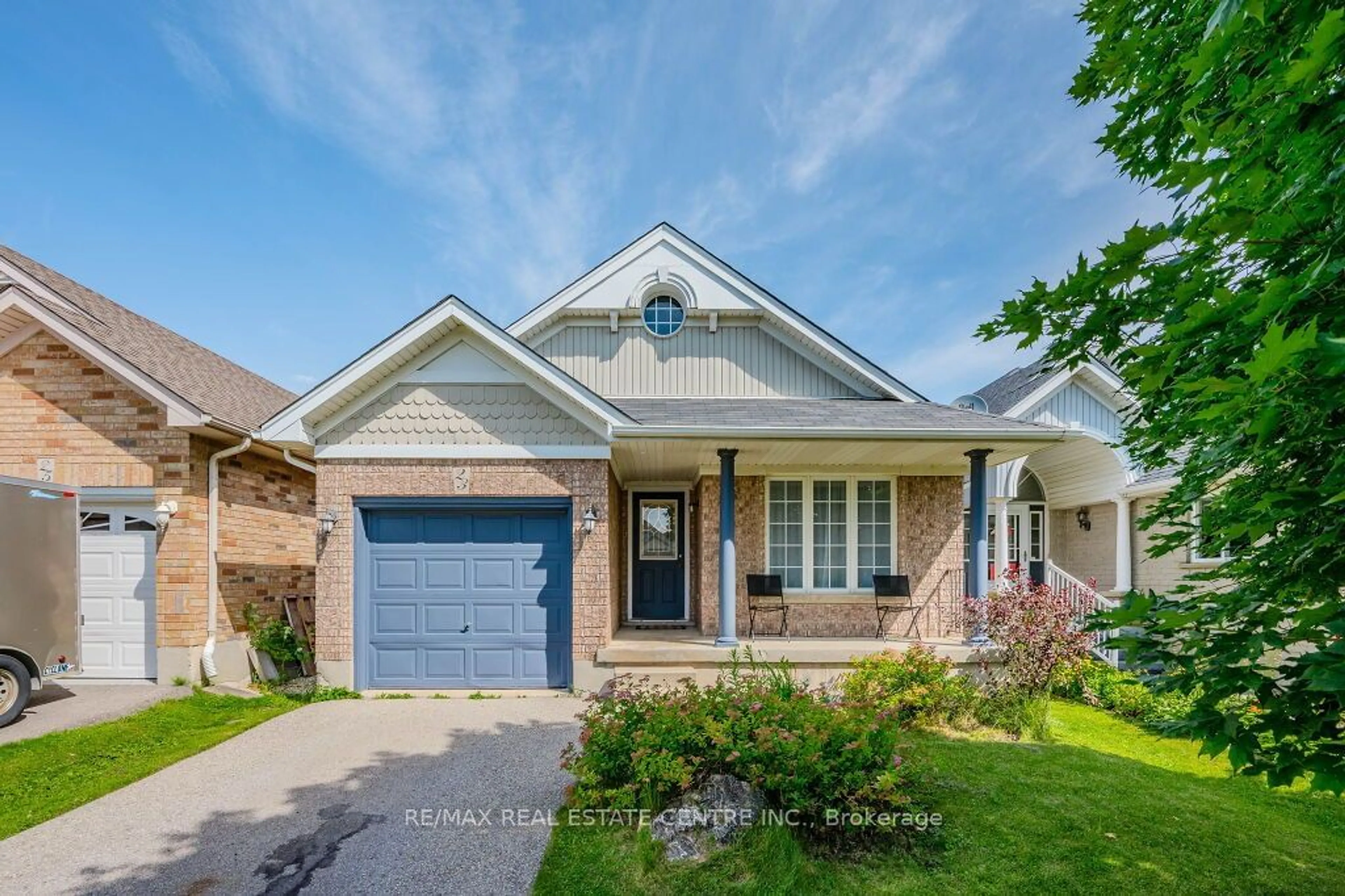 Frontside or backside of a home, cottage for 23 Appleton Dr, Orangeville Ontario L9W 5C3