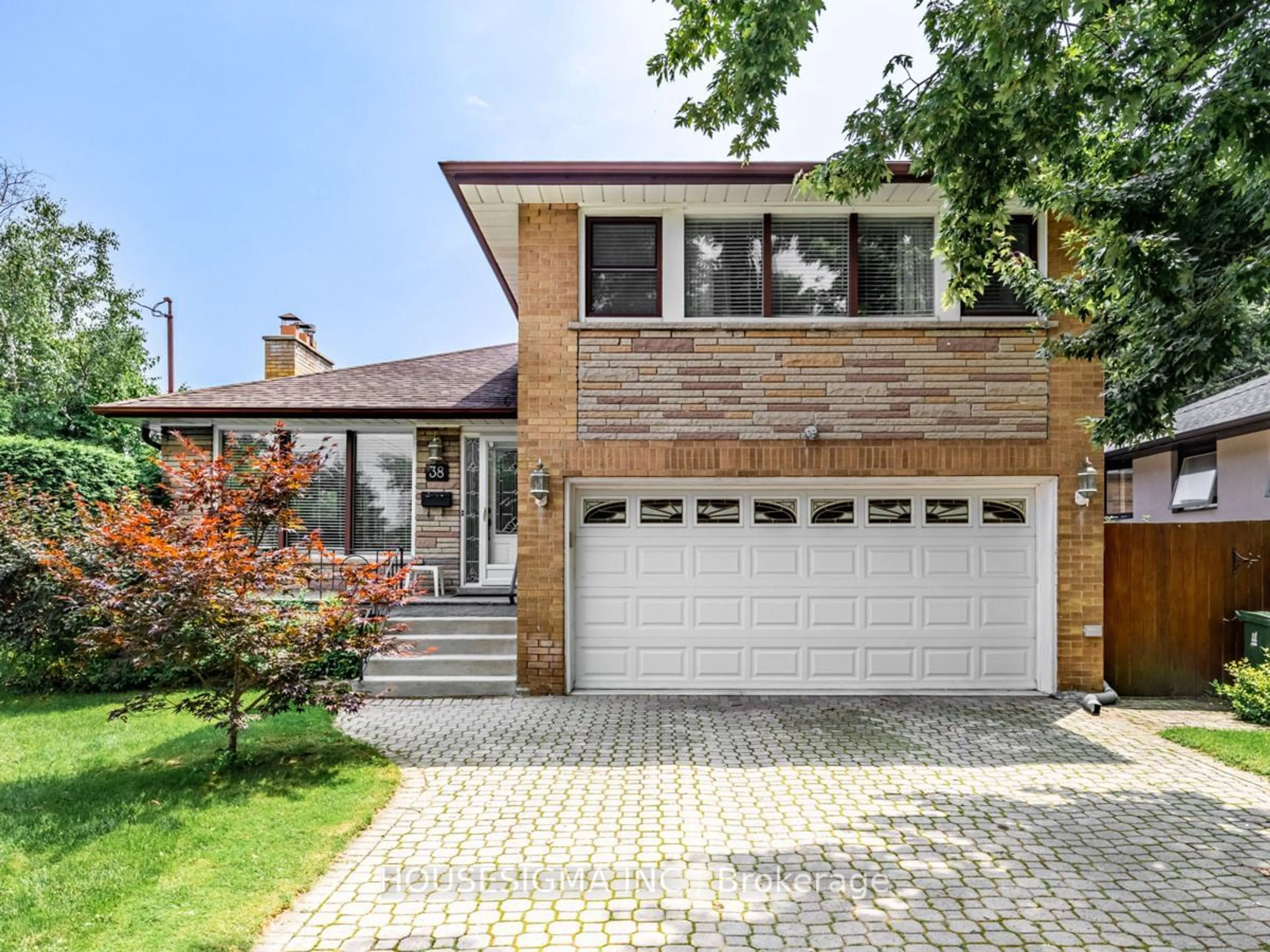 Home with brick exterior material for 38 Archerhill Dr, Toronto Ontario M9B 5P3