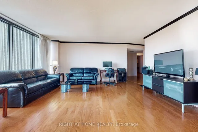 Additional image 9 of 2045 Lake Shore Blvd Unit 507