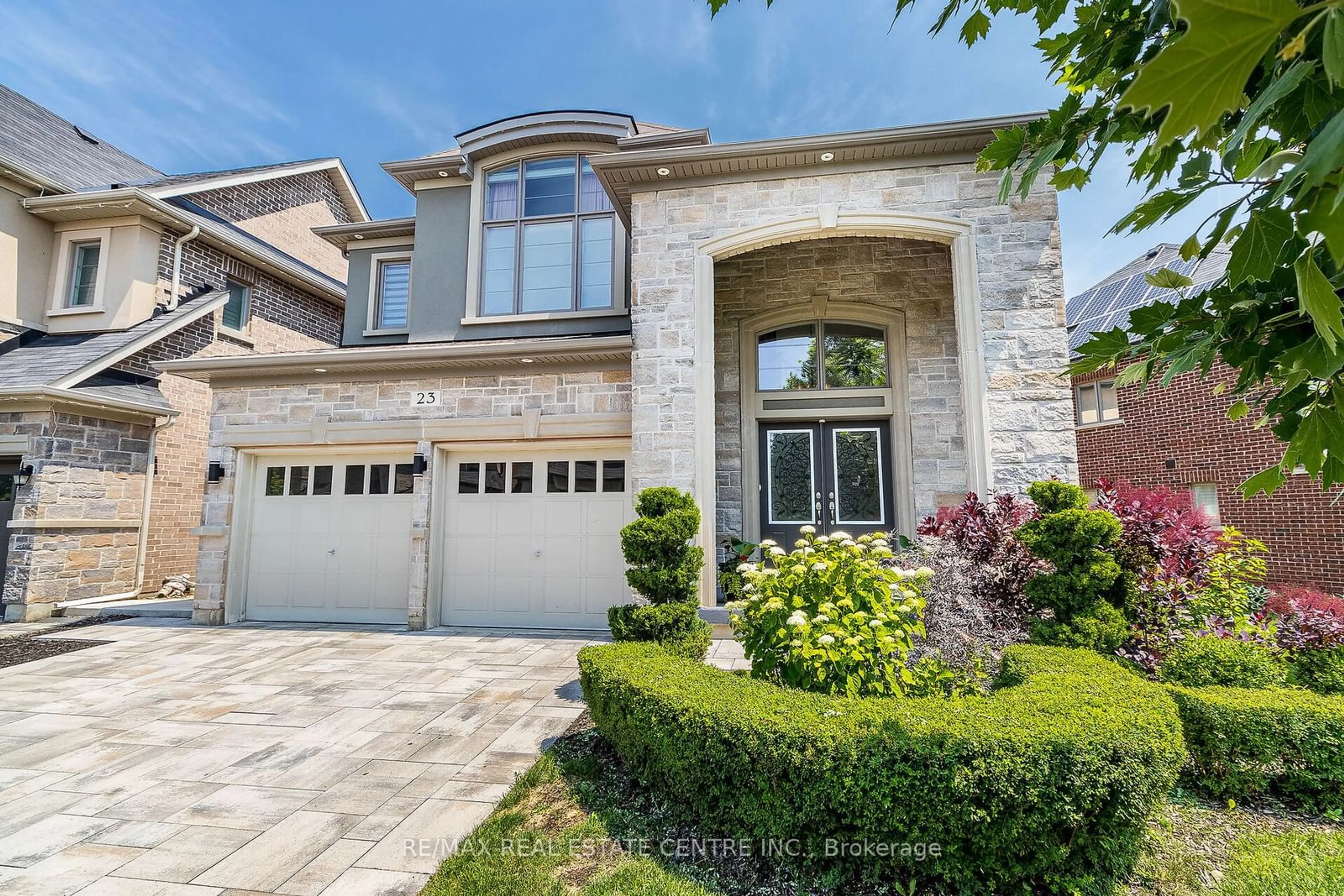 Home with brick exterior material for 23 Prairie Creek Cres, Brampton Ontario L6Y 6C9