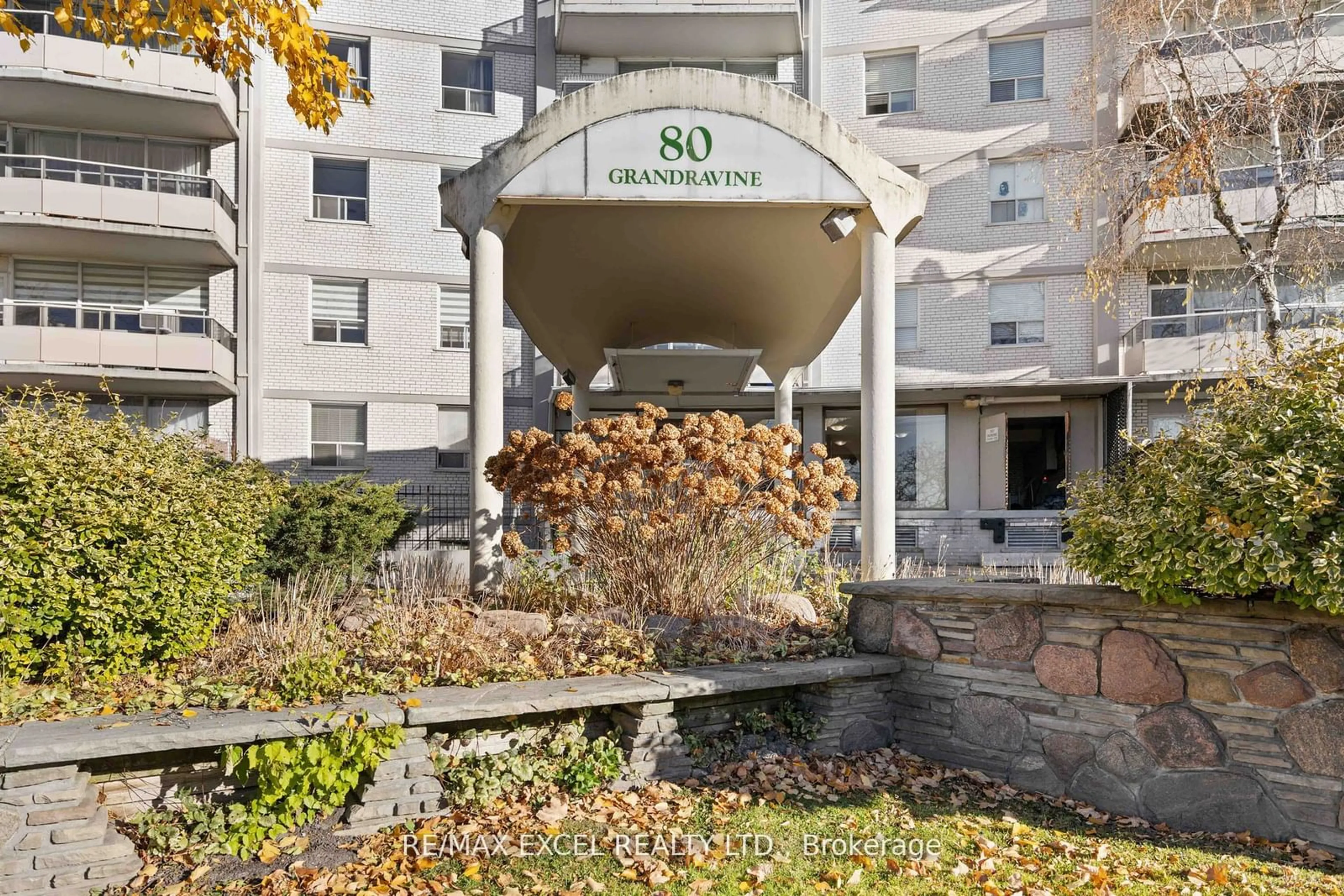 A pic from exterior of the house or condo for 80 Grandravine Dr #616, Toronto Ontario M3J 1B2