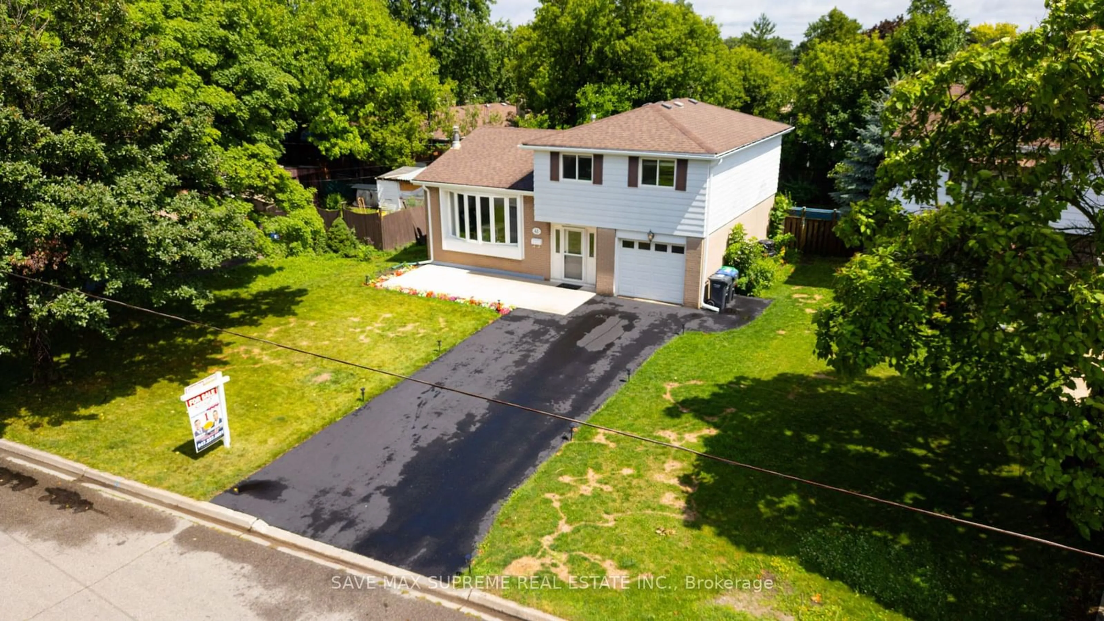 Frontside or backside of a home for 41 Brentwood Dr, Brampton Ontario L6T 1R1