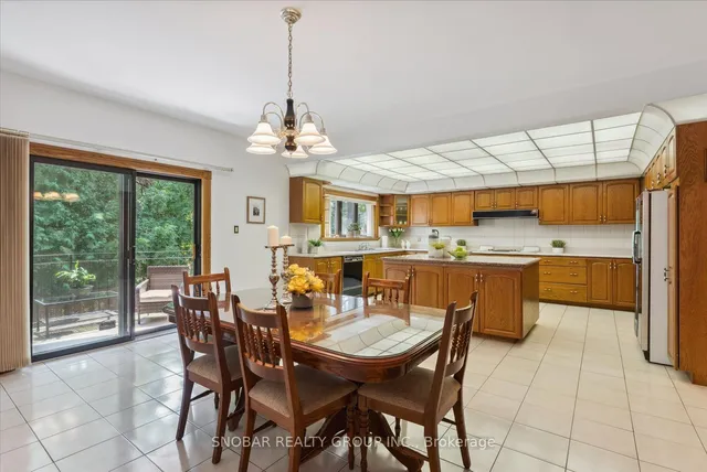 Additional property image - 5 Weston Wood Rd