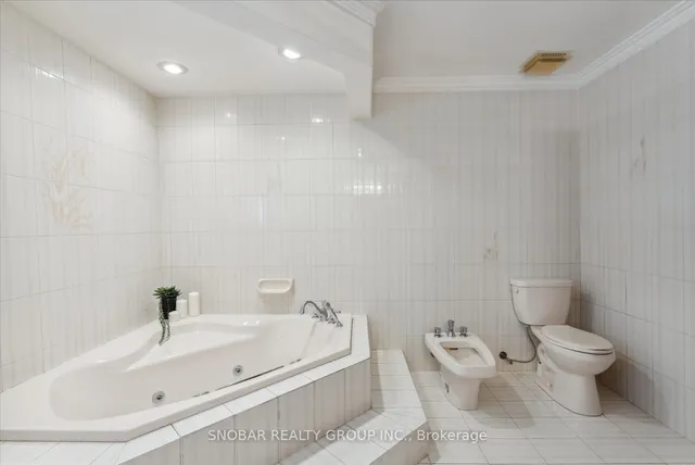 Additional property image - 5 Weston Wood Rd
