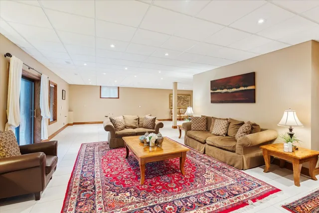 Additional property image - 5 Weston Wood Rd