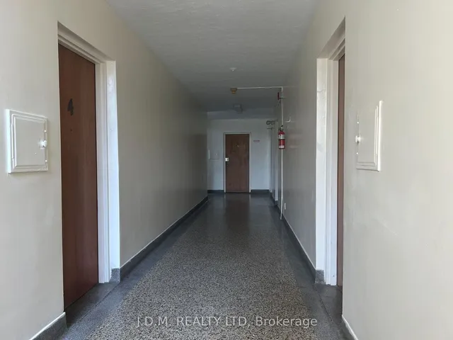 Additional property image - 2422 Keele St