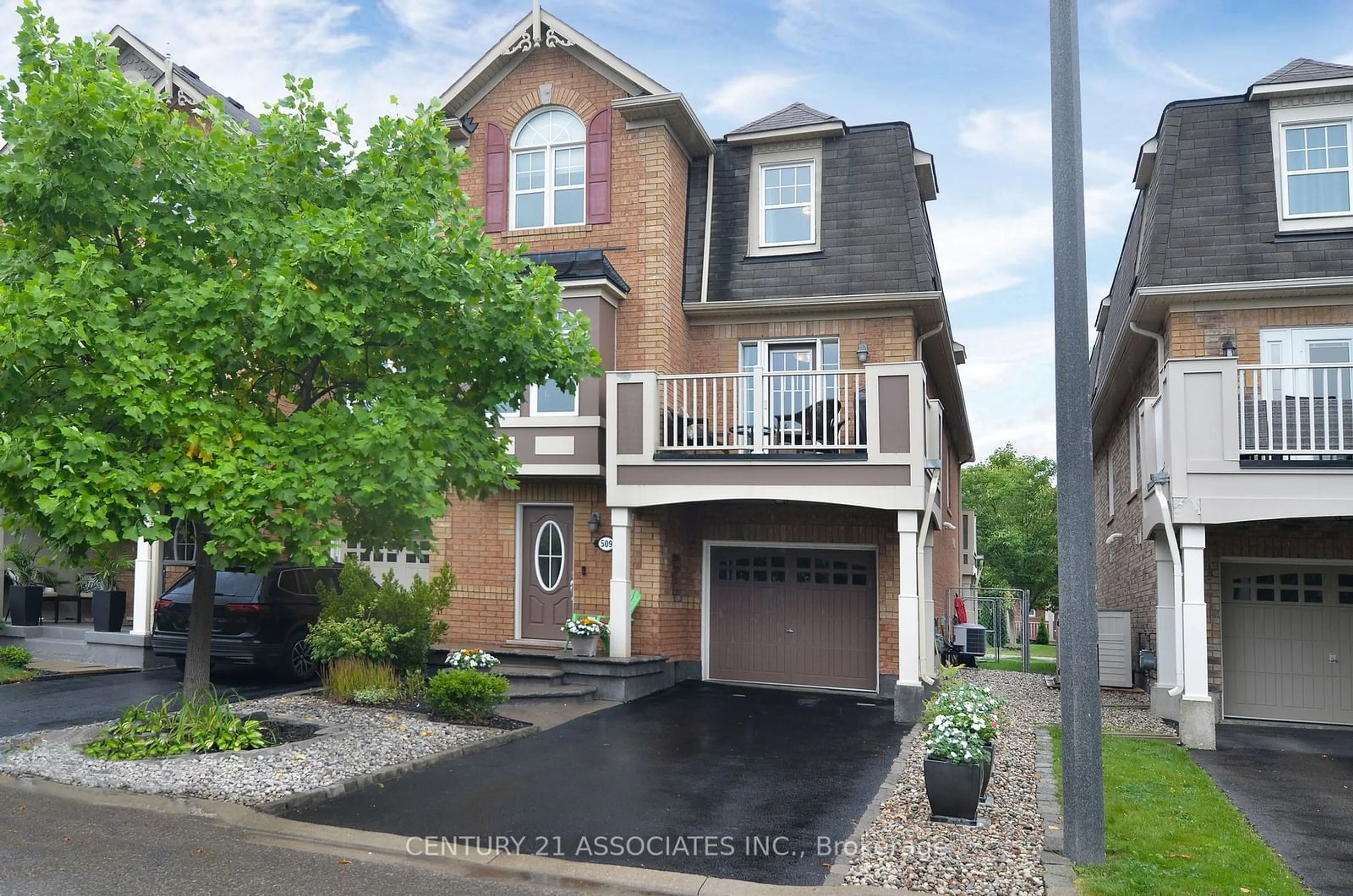 A pic from exterior of the house or condo for 509 Cavanagh Lane, Milton Ontario L9T 8G3