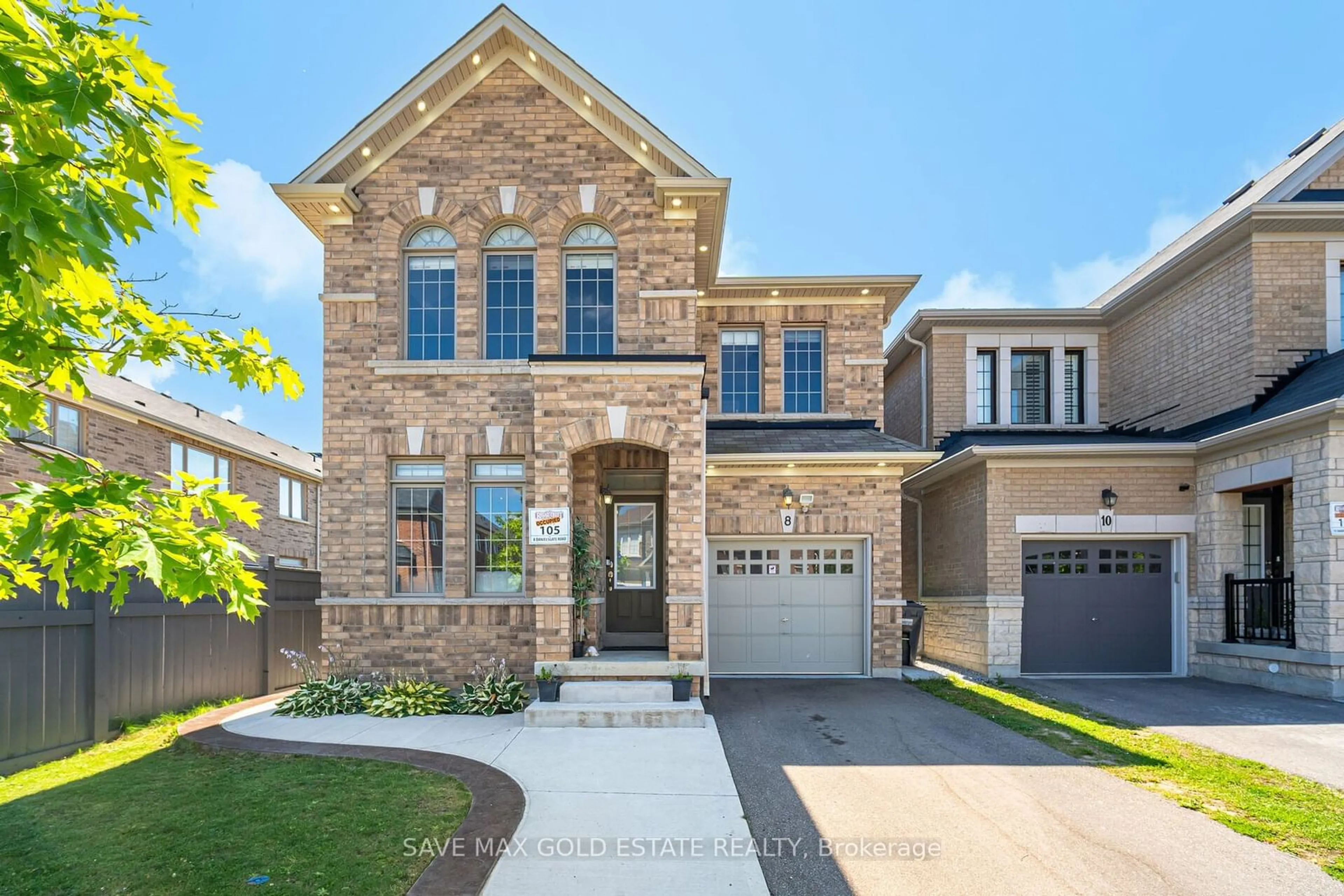 Home with brick exterior material for 8 Danielsgate Rd, Brampton Ontario L6R 3X4