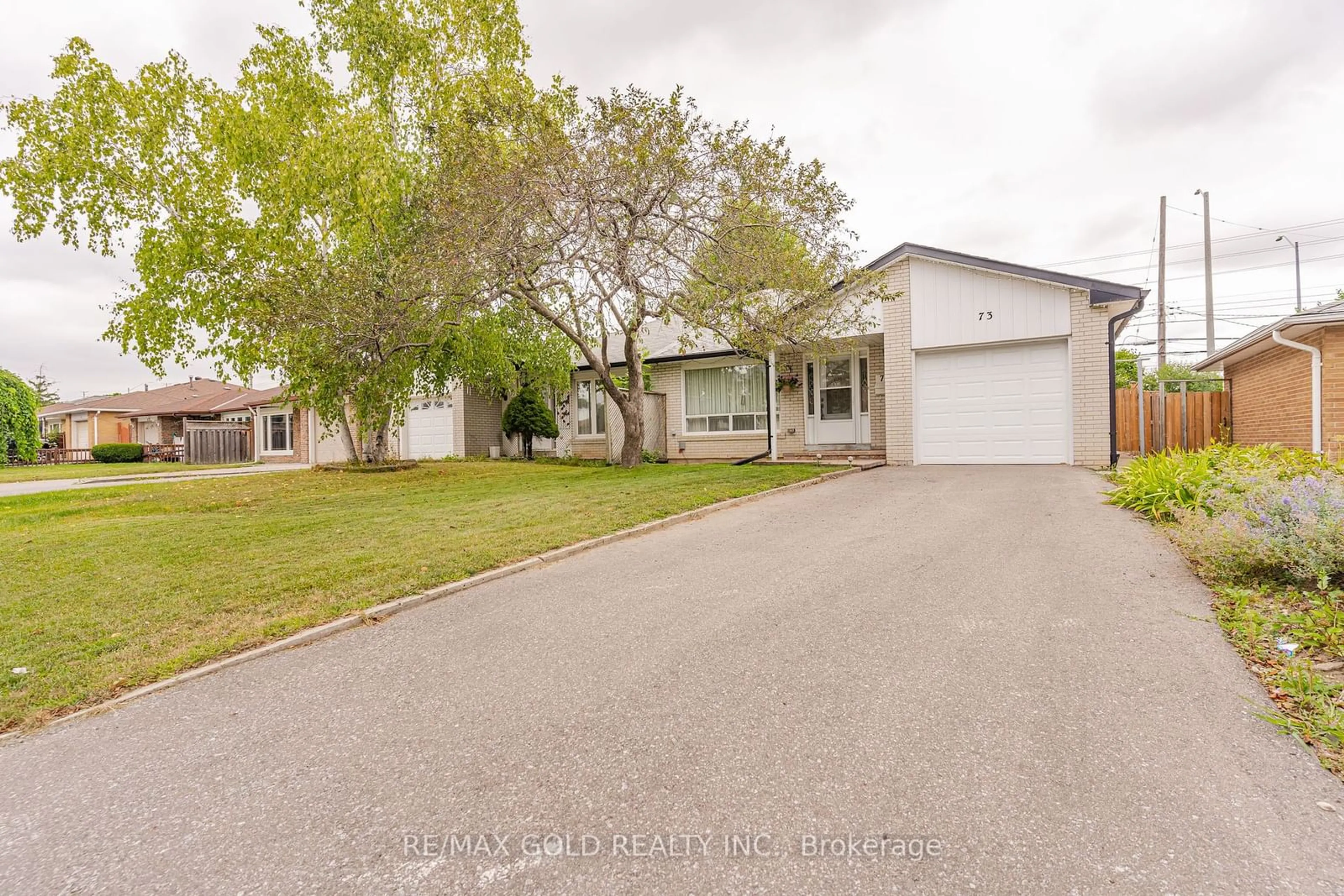 Street view for 73 Autumn Blvd, Brampton Ontario L6T 2W1