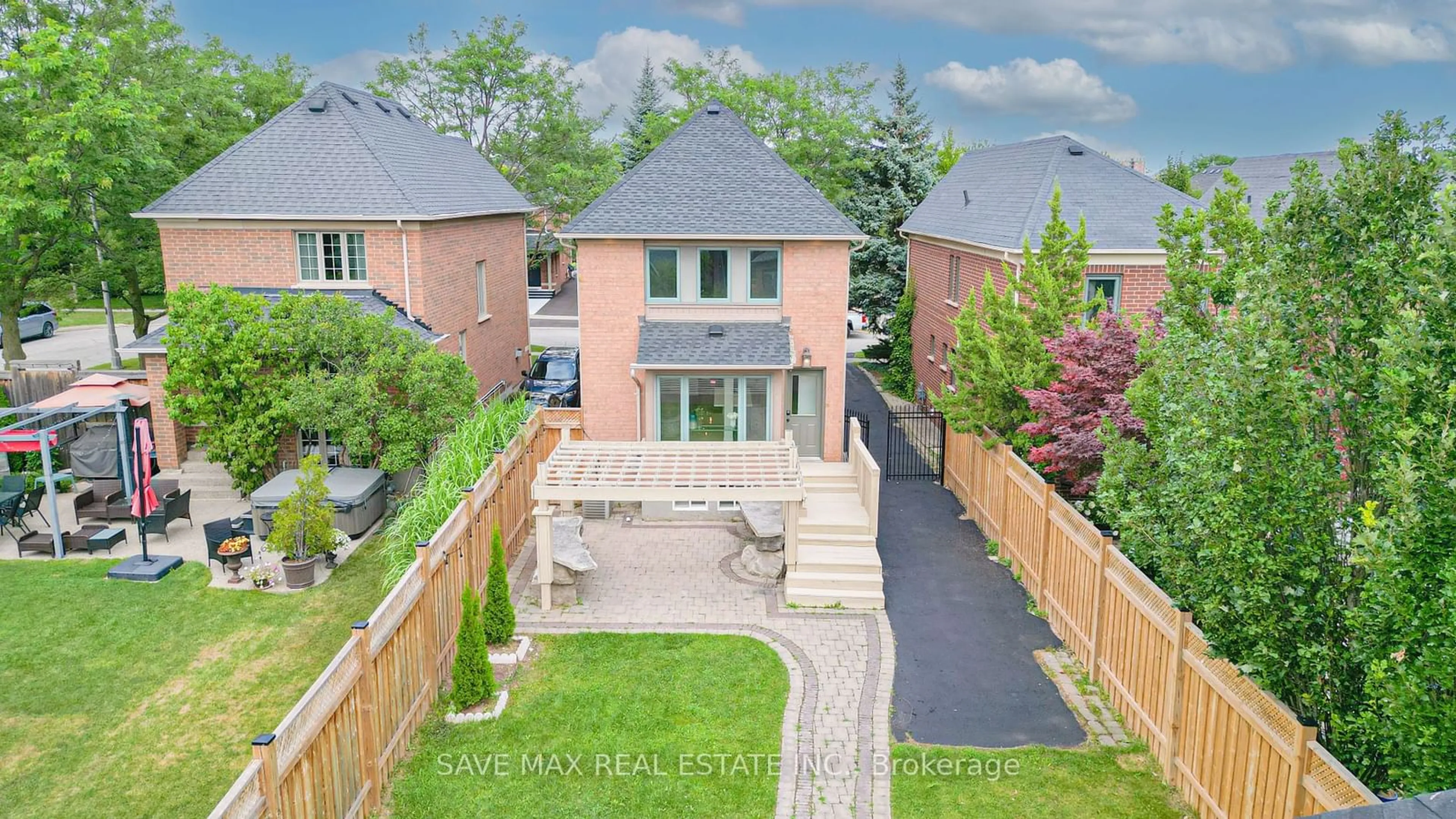 Frontside or backside of a home for 2651 Devonsley Cres, Oakville Ontario L6H 6J2