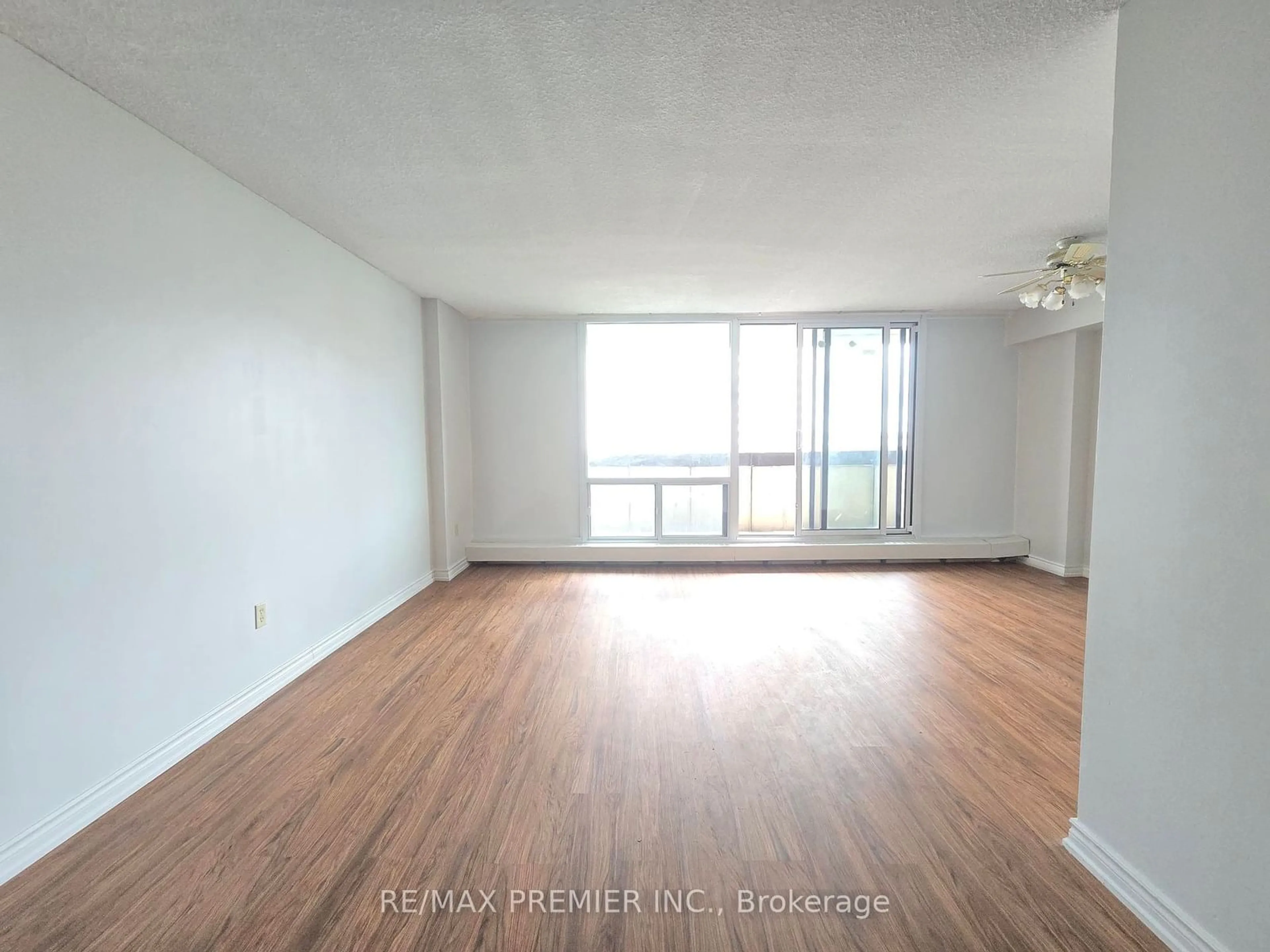 A pic of a room for 5 San Romano Way #1206, Toronto Ontario M3N 2Y4