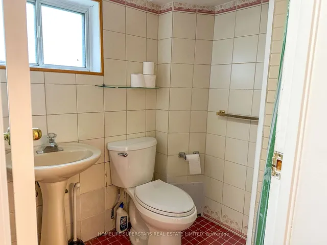 Additional property image - 461 Rathburn Rd
