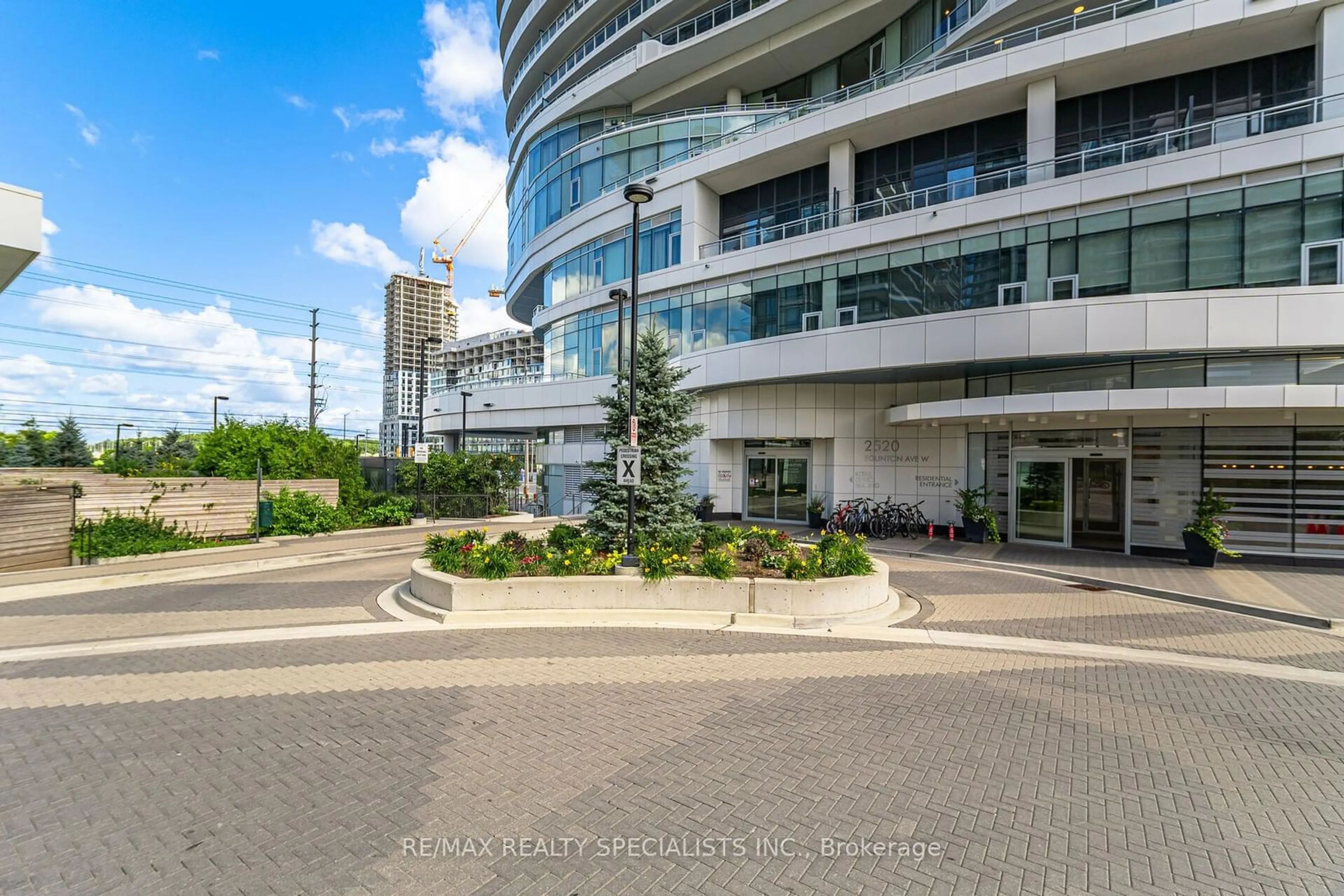 A pic from exterior of the house or condo for 2520 Eglinton Ave #1504, Mississauga Ontario L5M 0Y4