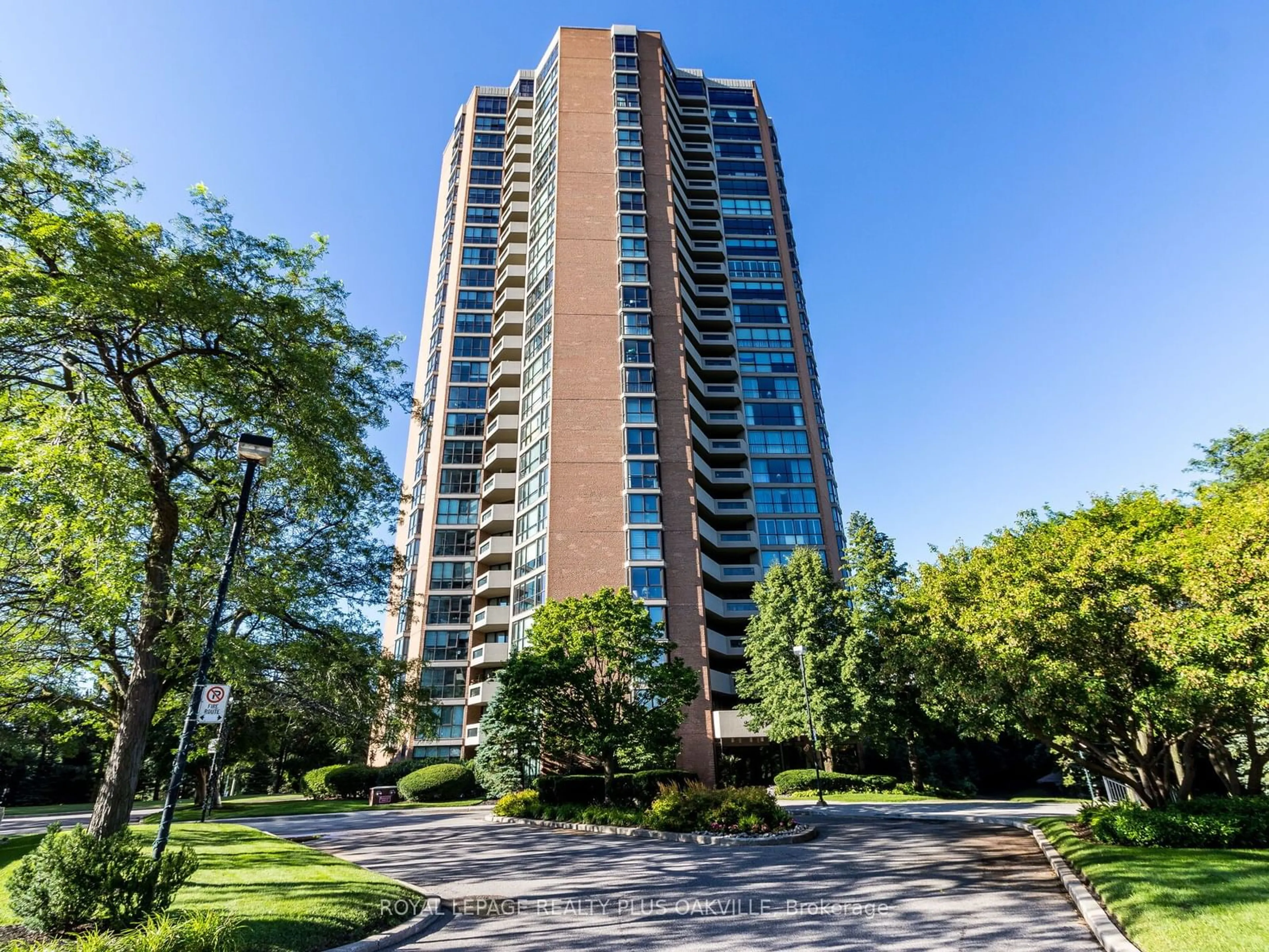 A pic from exterior of the house or condo for 2000 Islington Ave #2310, Toronto Ontario M9P 3S7