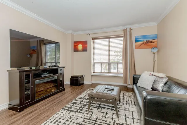 Additional property image - 82 Guildford Cres Unit 82