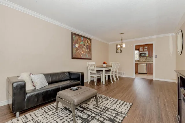 Additional property image - 82 Guildford Cres Unit 82