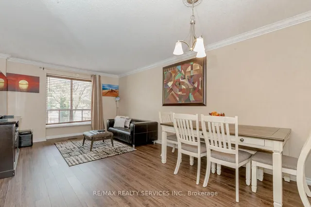 Additional property image - 82 Guildford Cres Unit 82
