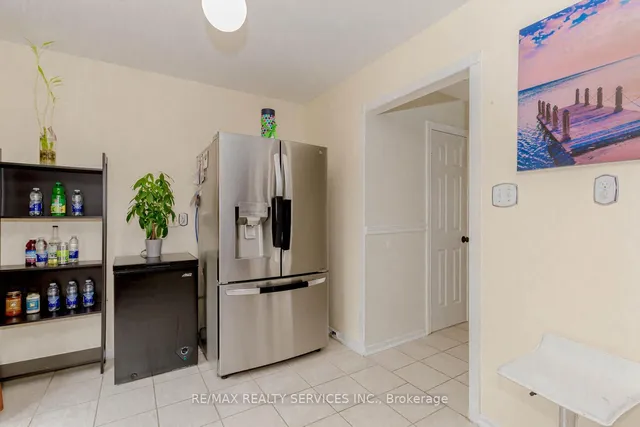 Additional property image - 82 Guildford Cres Unit 82
