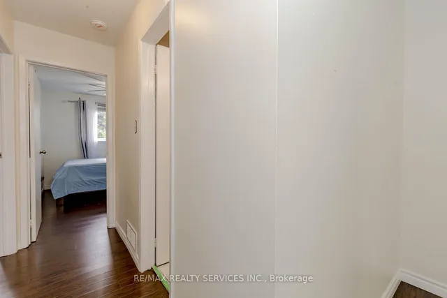 Additional property image - 82 Guildford Cres Unit 82
