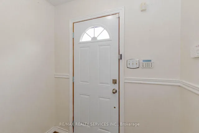 Additional property image - 82 Guildford Cres Unit 82