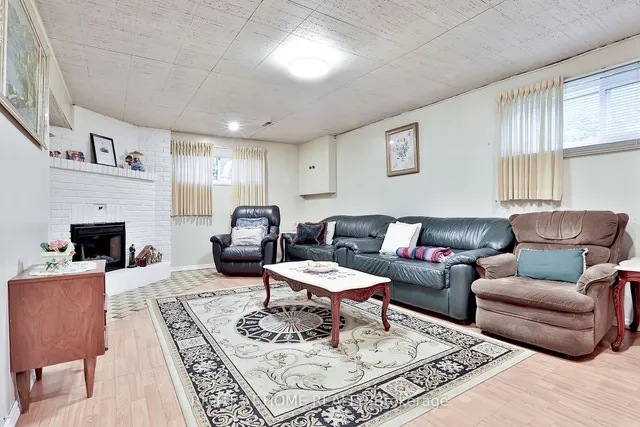 Additional image 17 of 15 Tinton Cres