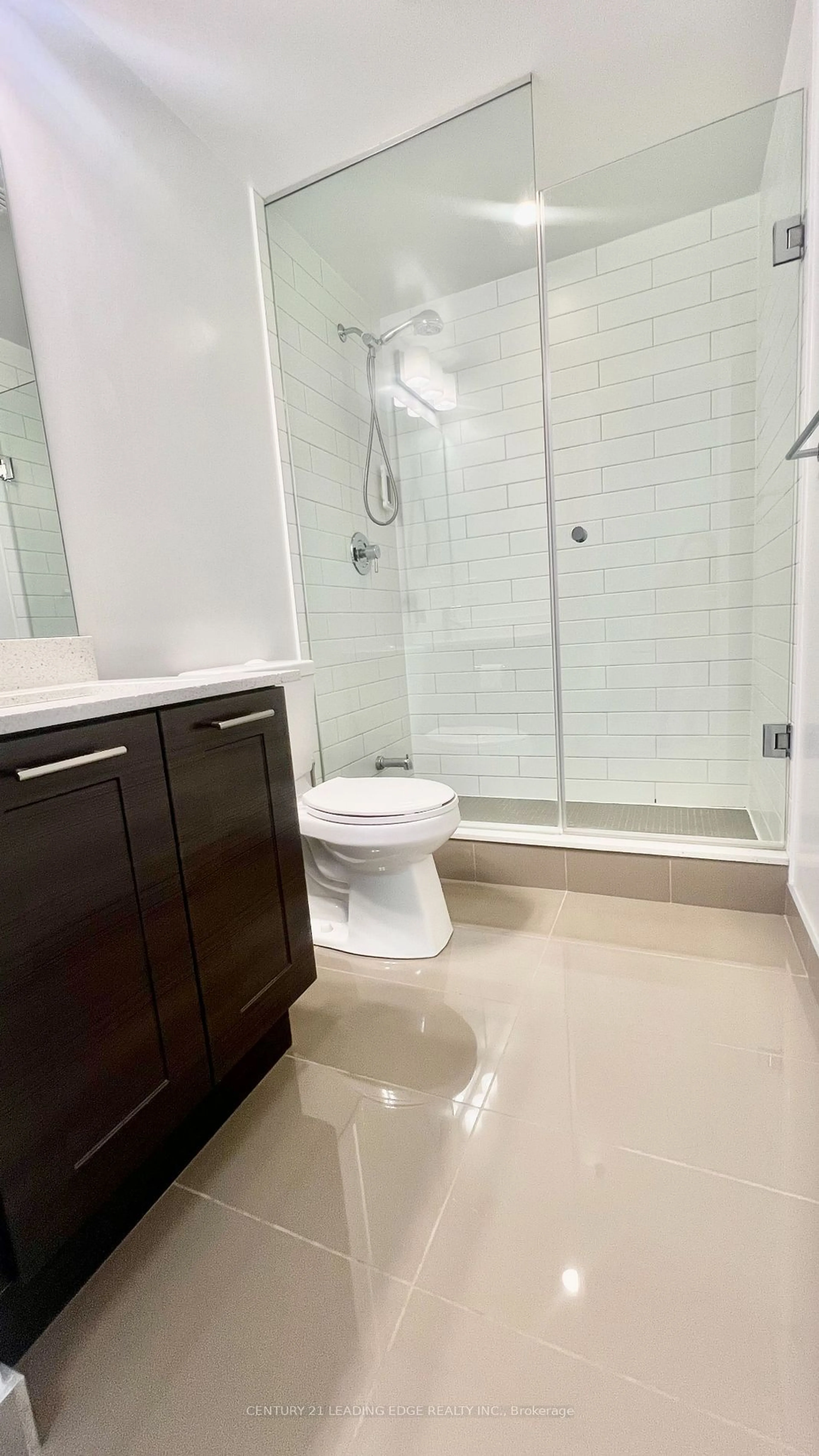 Bathroom for 2212 Lake Shore Blvd #1101, Toronto Ontario M8V 0C2