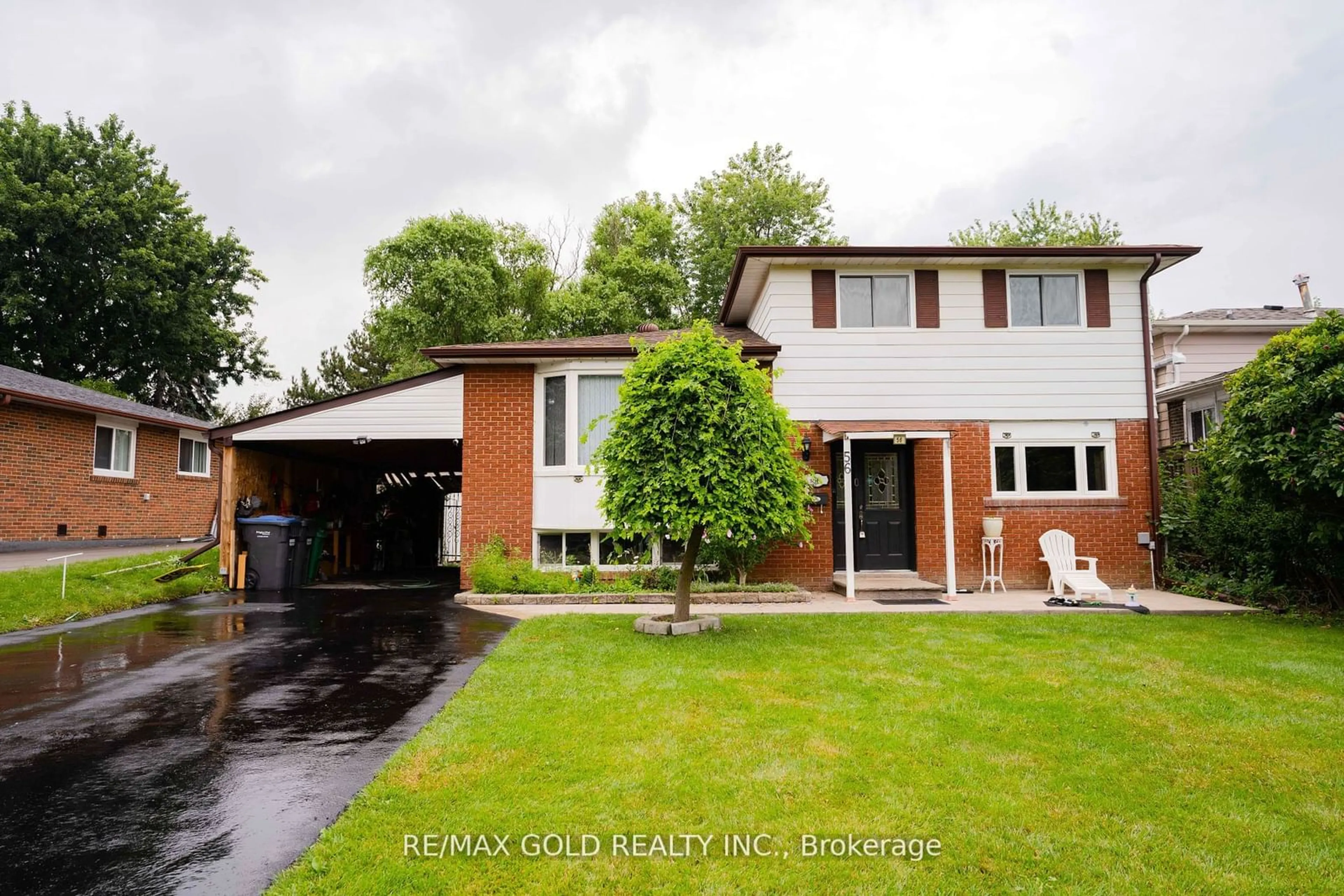 Outside view for 56 Edgebrook Cres, Brampton Ontario L6T 1Y5