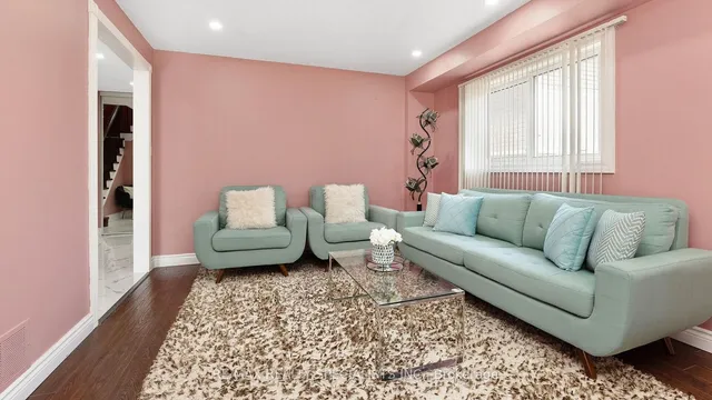 Additional property image - 11 Cavalier Crt