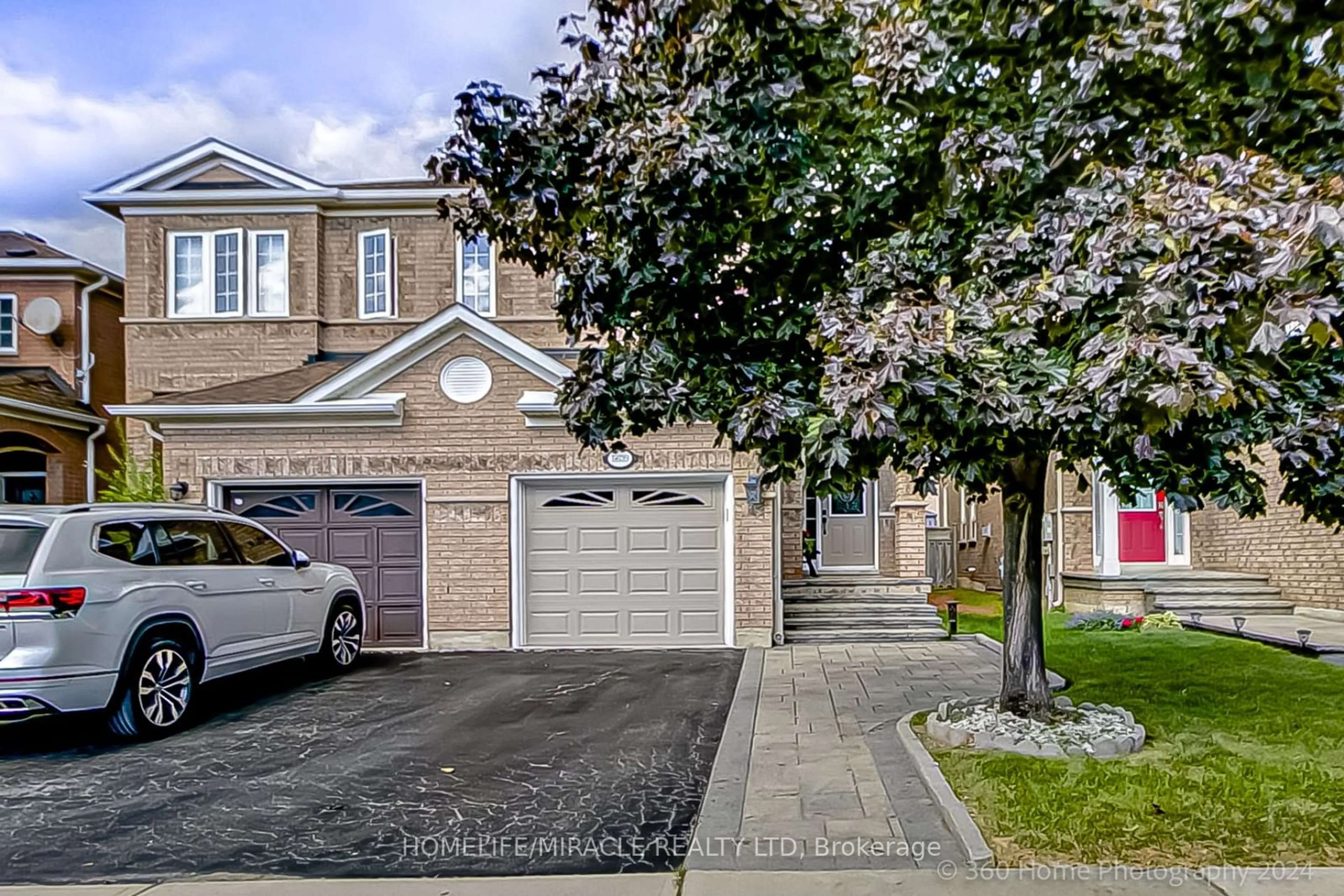 A pic from exterior of the house or condo for 5639 Raleigh St, Mississauga Ontario L5M 7E4