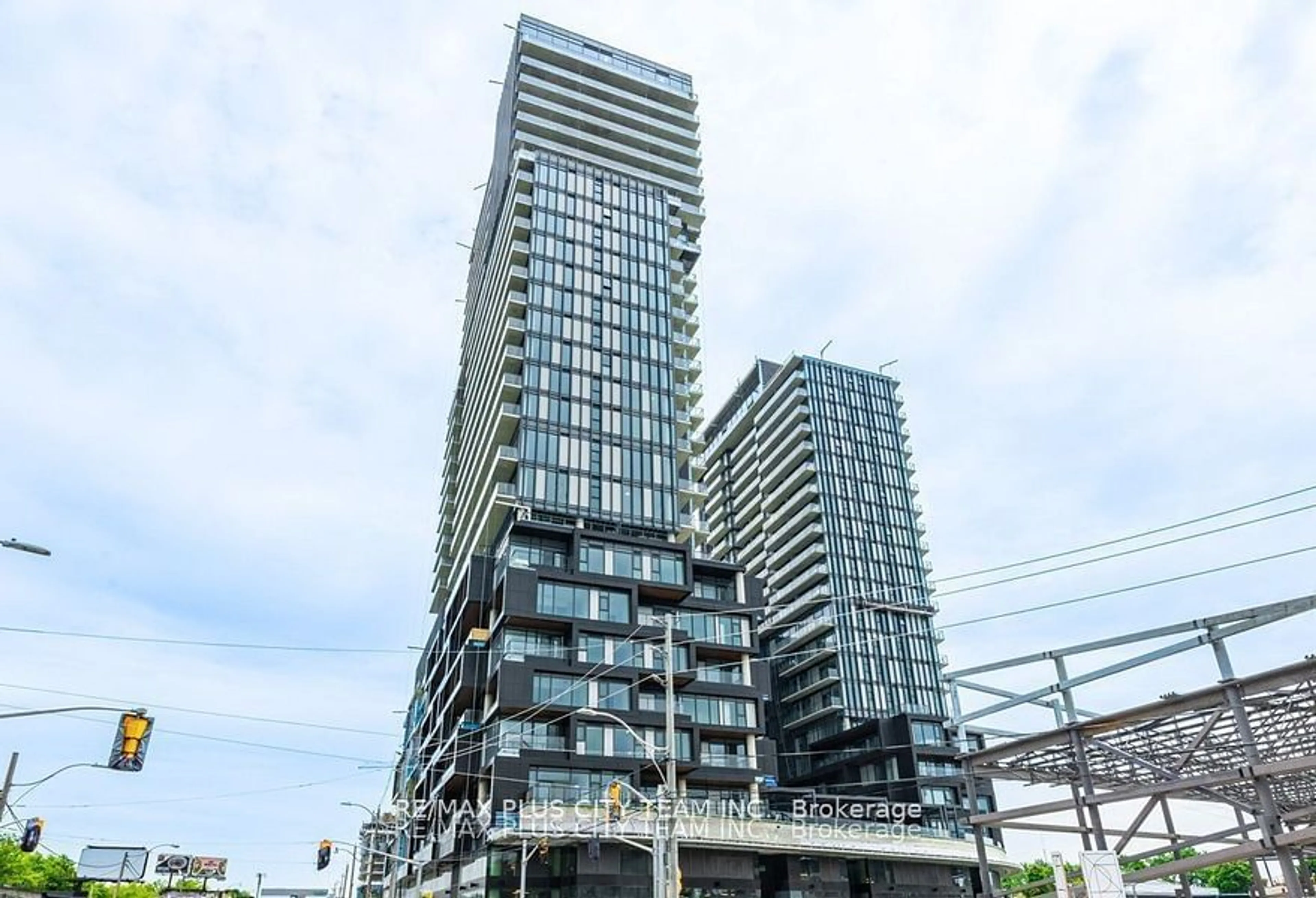 A pic from exterior of the house or condo for 1285 Dupont St #710, Toronto Ontario M6H 0E3