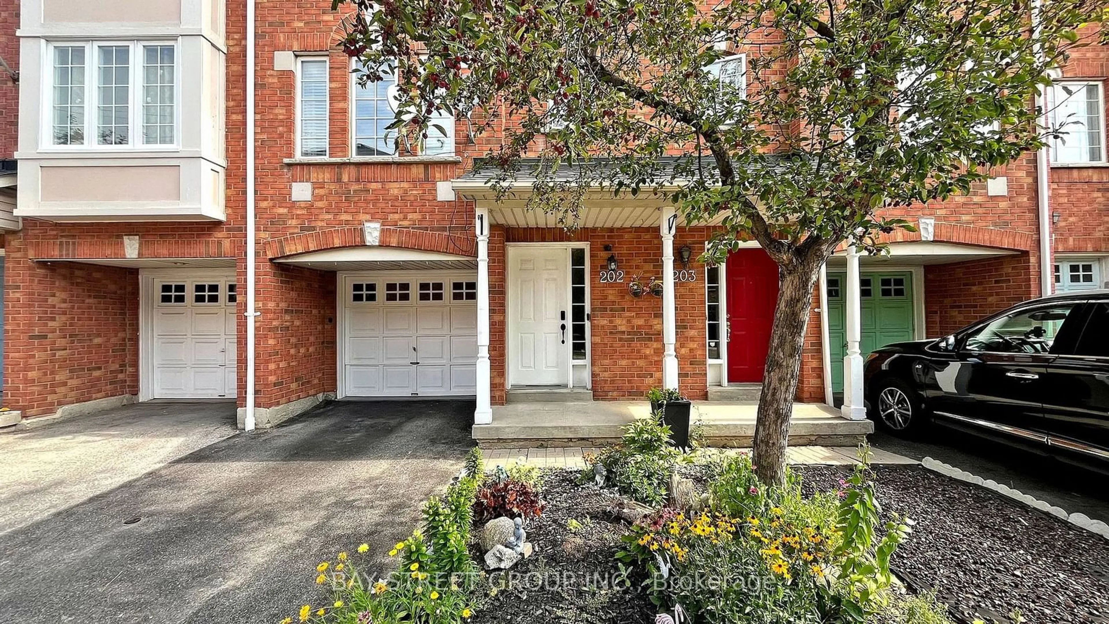 Home with brick exterior material for 80 Acorn Pl #202, Mississauga Ontario L4Z 4E6