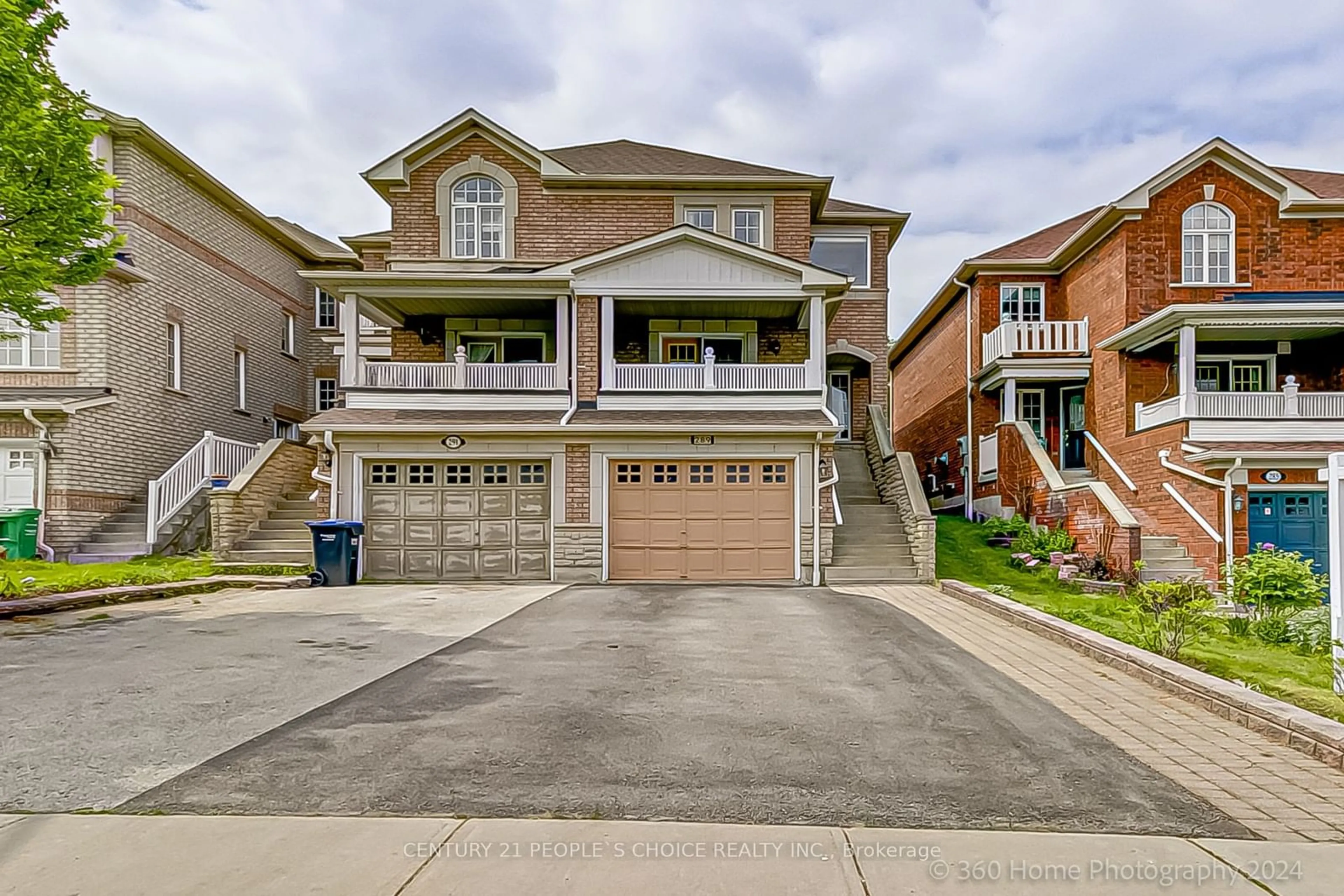 Frontside or backside of a home, the street view for 289 Wildgrass Rd, Mississauga Ontario L5B 4G9