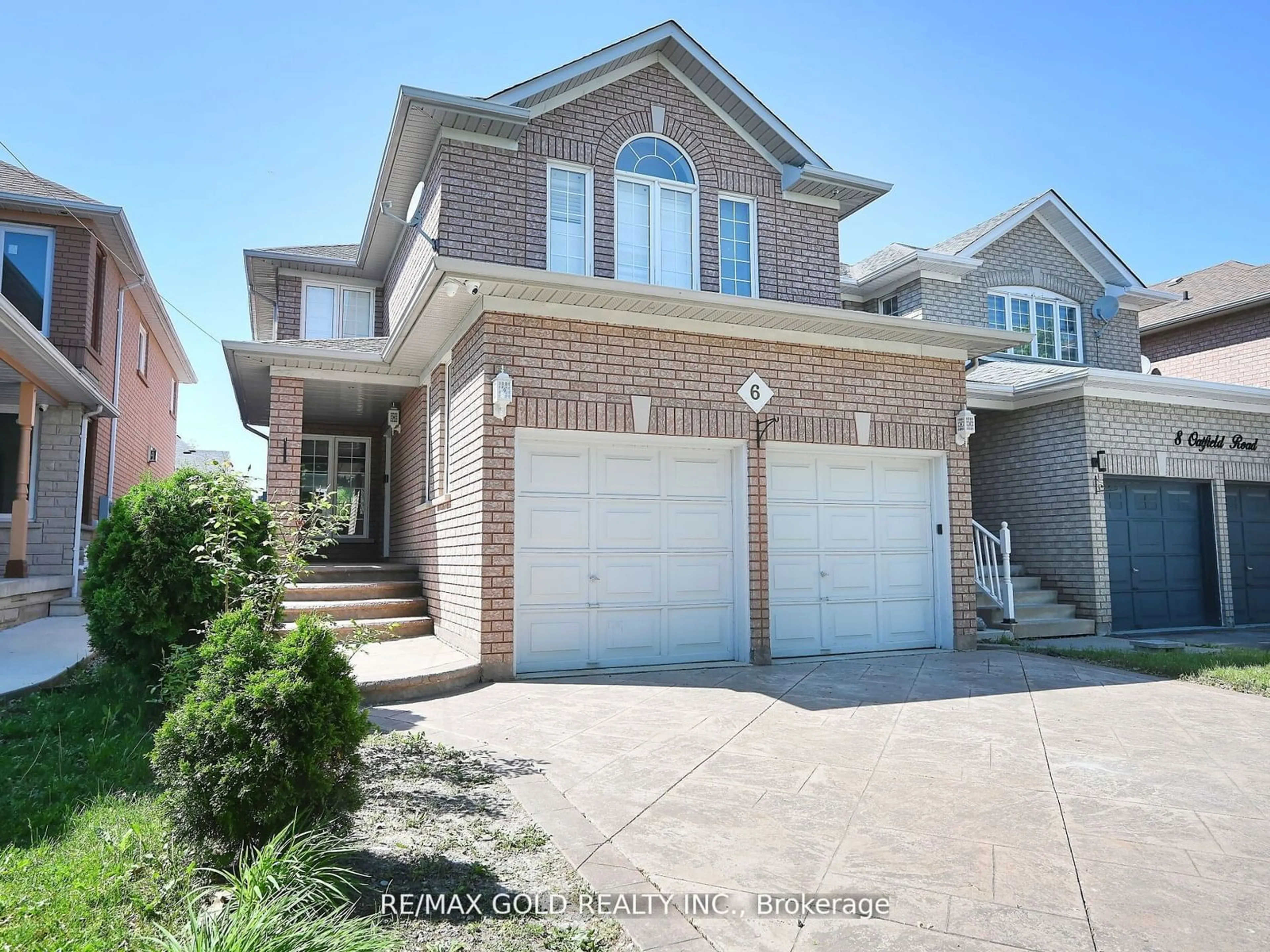 Home with brick exterior material for 6 Oatfield Rd, Brampton Ontario L6R 1W1