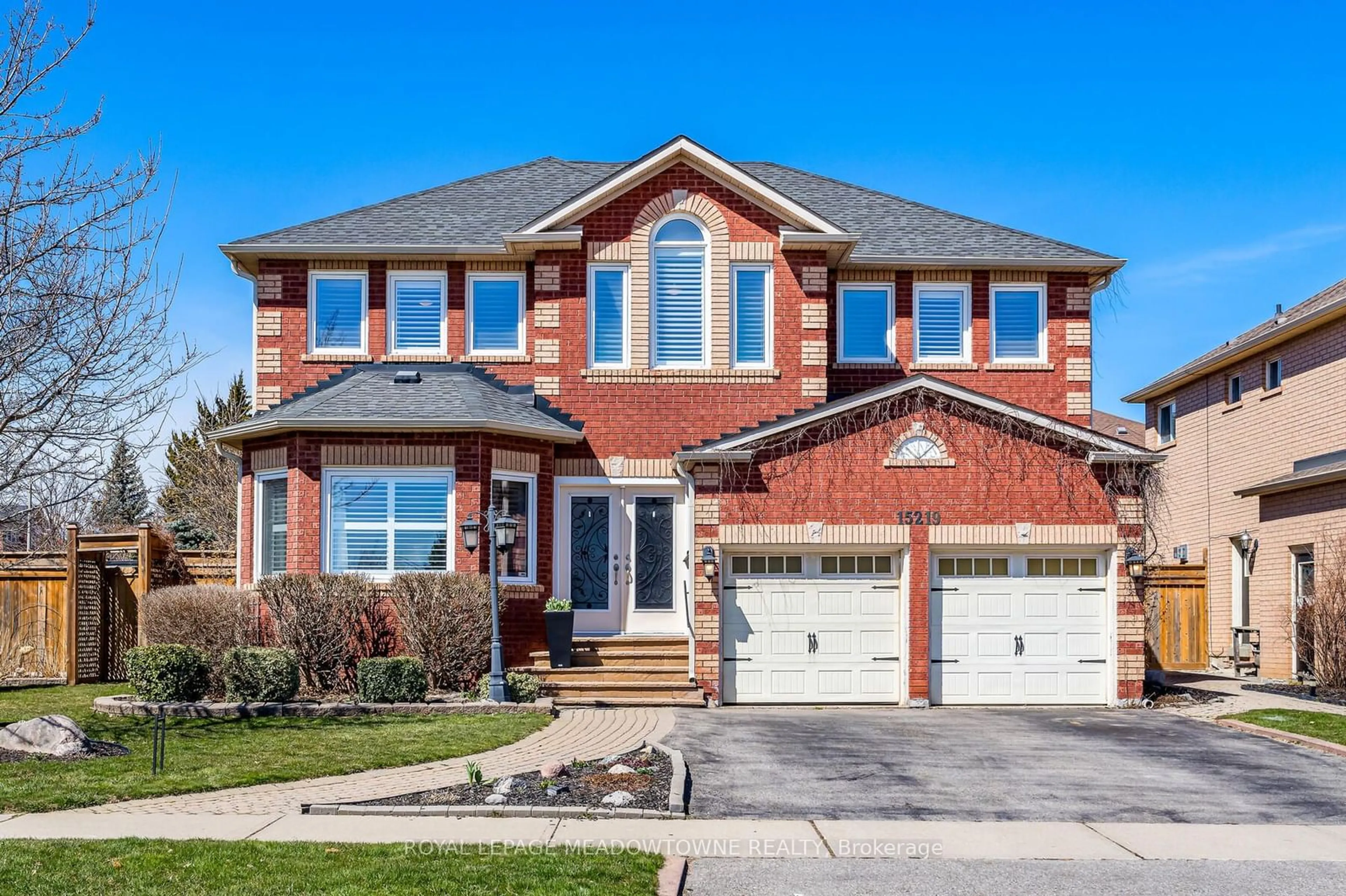 Home with brick exterior material for 15219 Argyll Rd, Halton Hills Ontario L7G 5R7