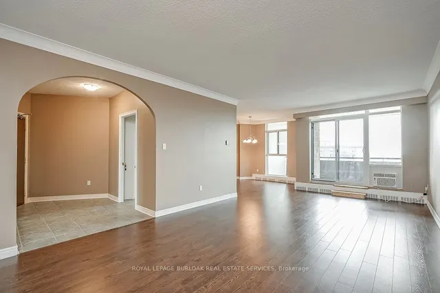 Additional property image - 5250 Lakeshore Rd Unit 1009