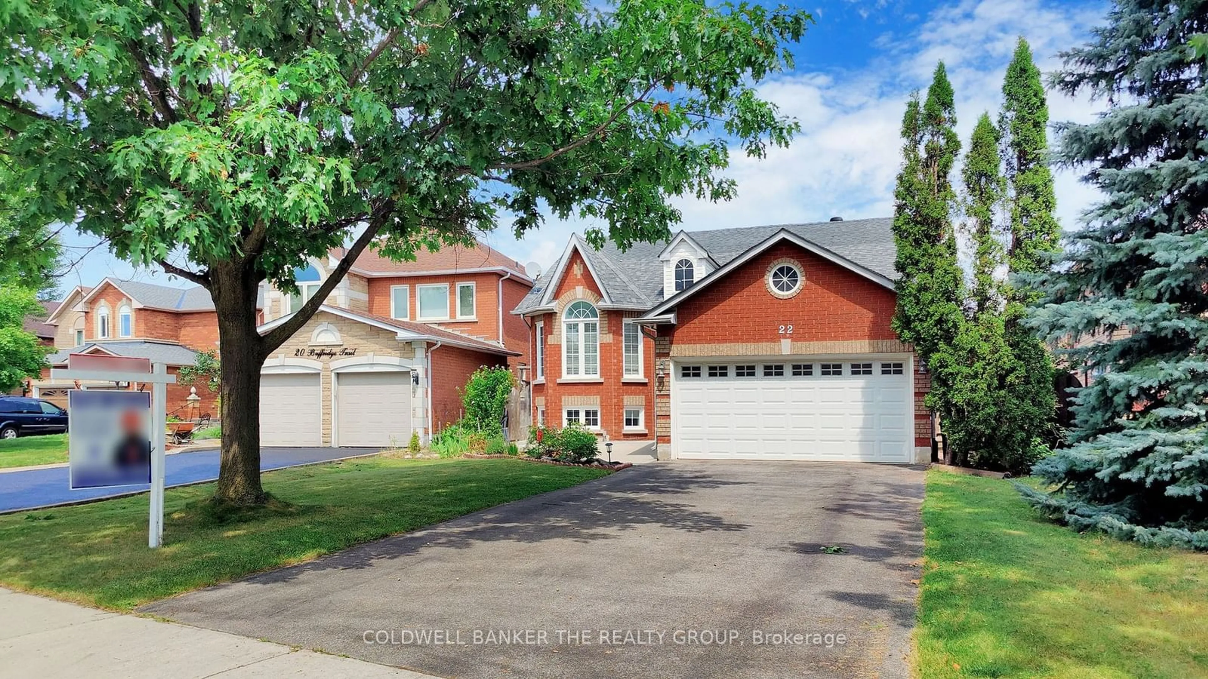 Frontside or backside of a home for 22 Buffridge Tr, Brampton Ontario L7A 1H2