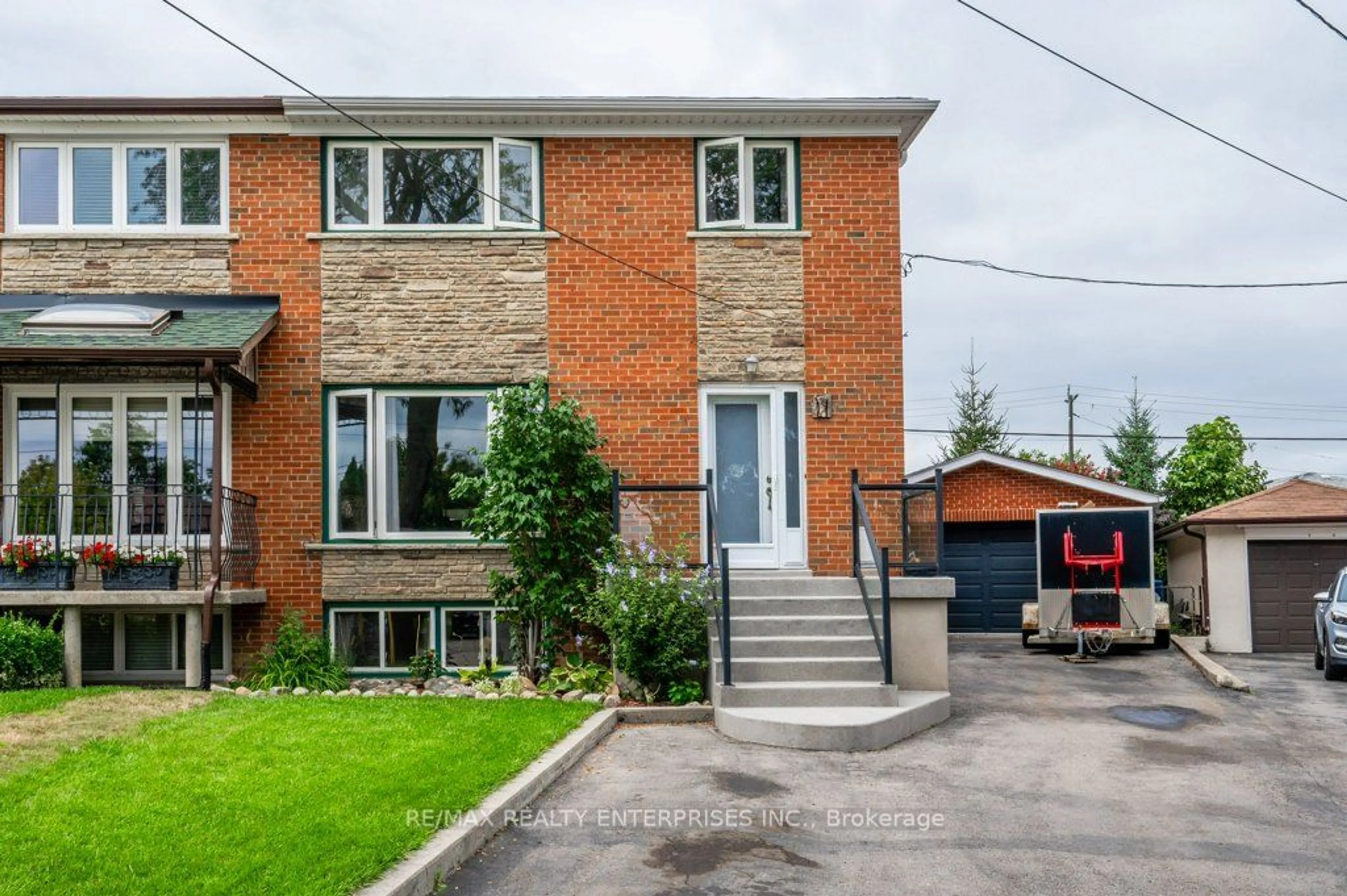 Home with brick exterior material for 19 Jaymar Pl, Toronto Ontario M9N 3L8