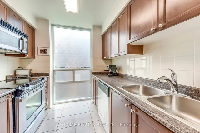 Additional property image - 7 Michael Power Pl Unit 803